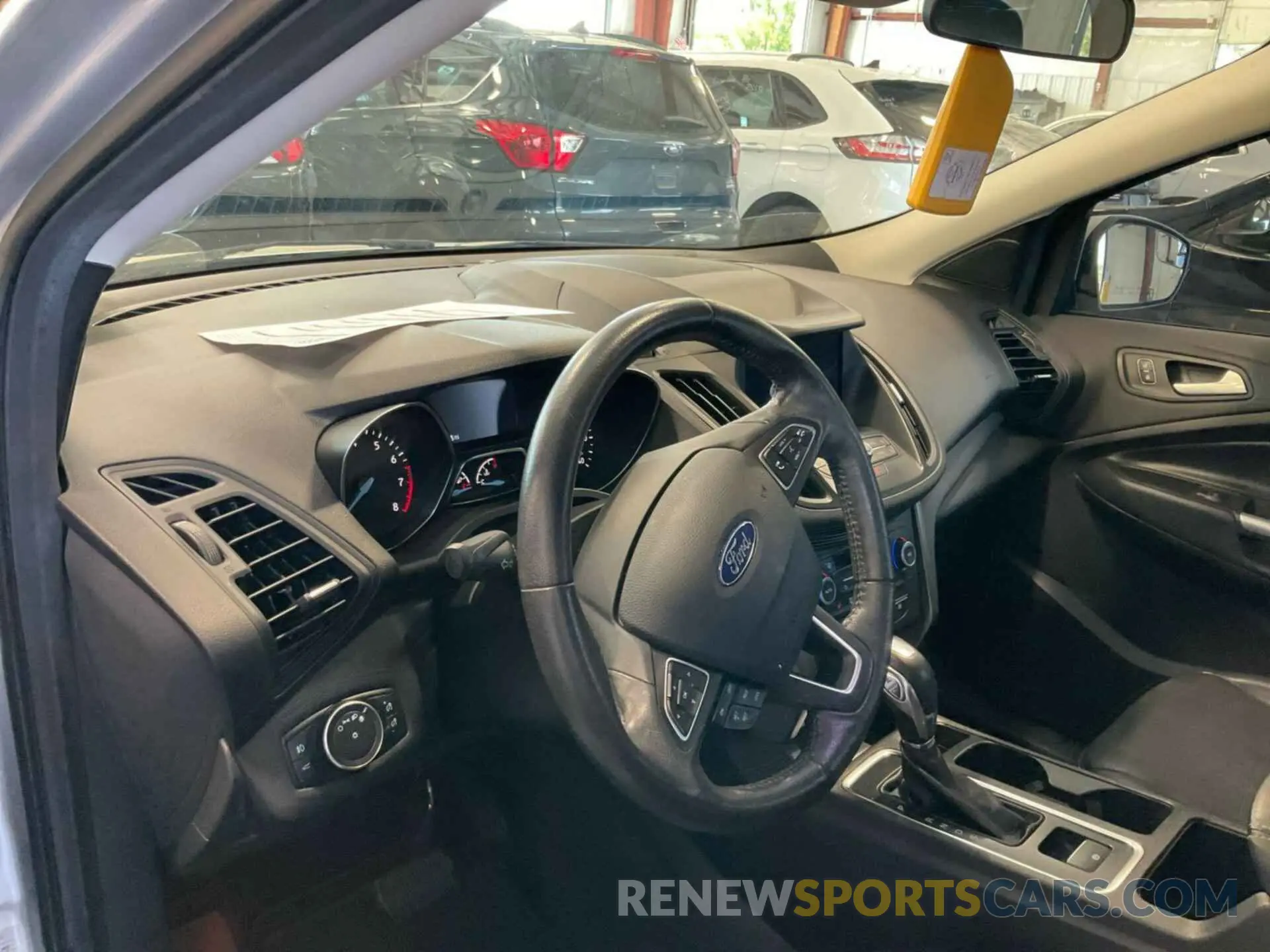 17 Photograph of a damaged car 1FMCU9HD8KUB82387 FORD ESCAPE 2019