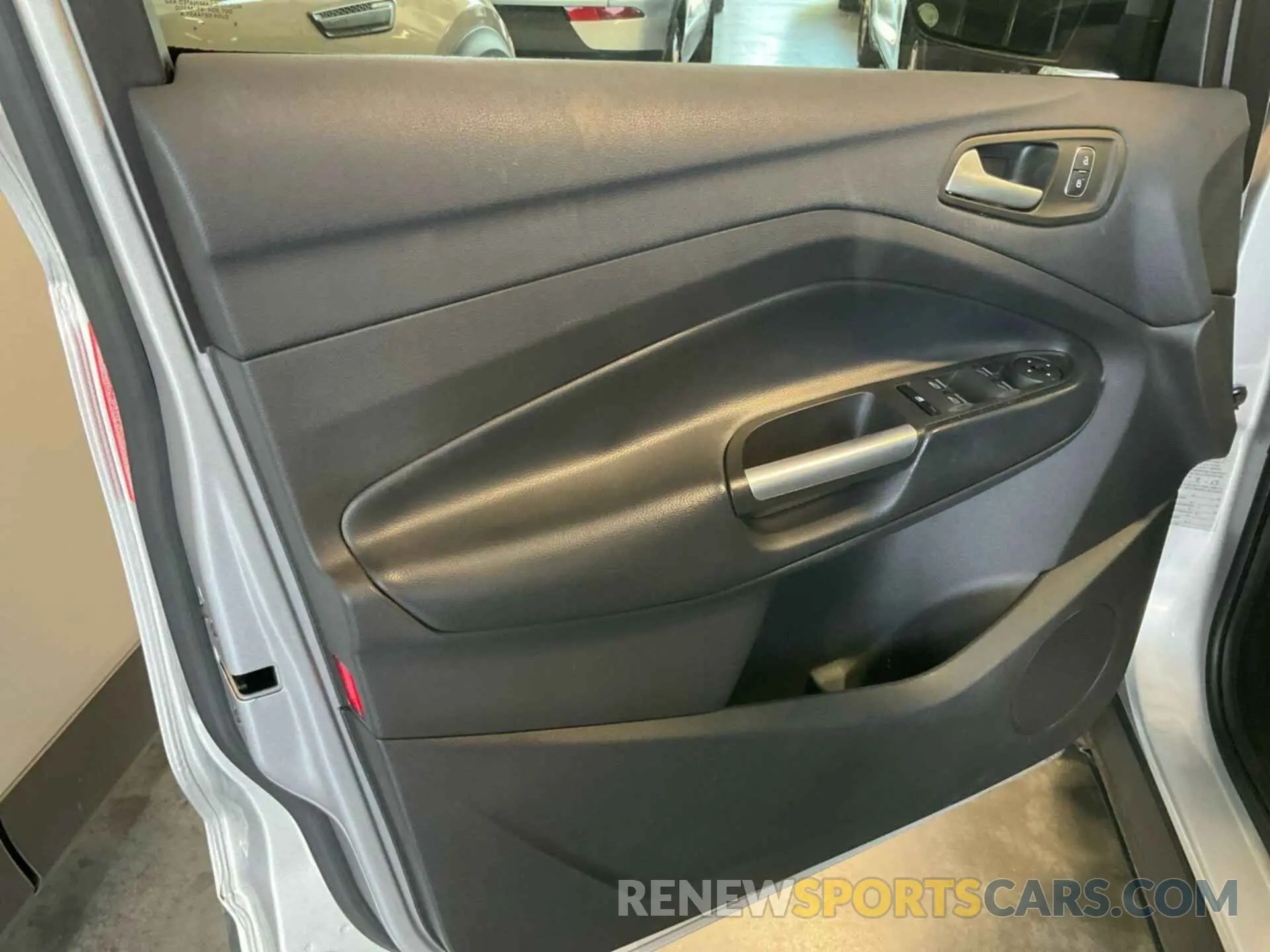 26 Photograph of a damaged car 1FMCU9HD8KUB82387 FORD ESCAPE 2019