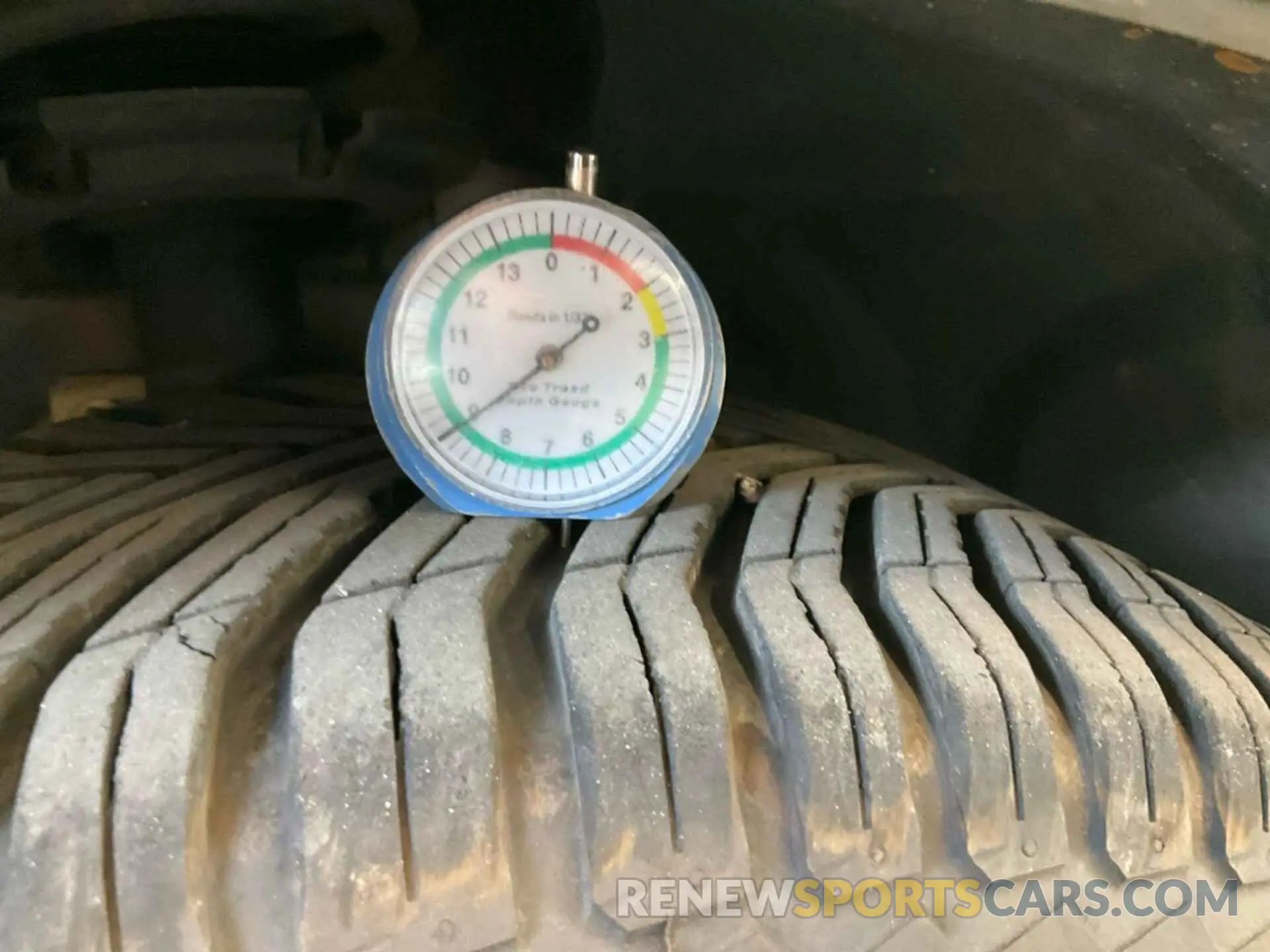 8 Photograph of a damaged car 1FMCU9HD8KUB82387 FORD ESCAPE 2019