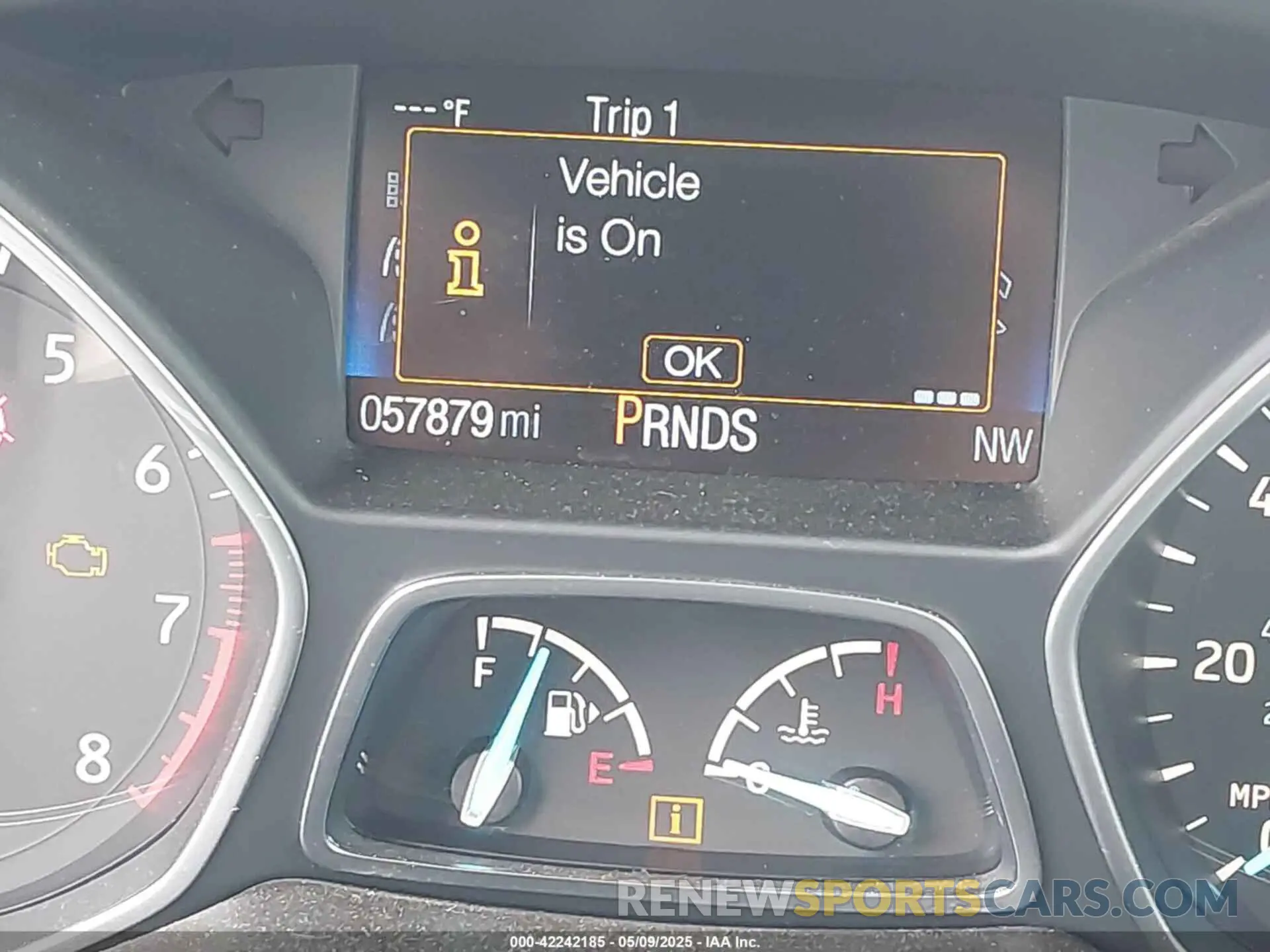 16 Photograph of a damaged car 1FMCU9HD8KUB83281 FORD ESCAPE 2019