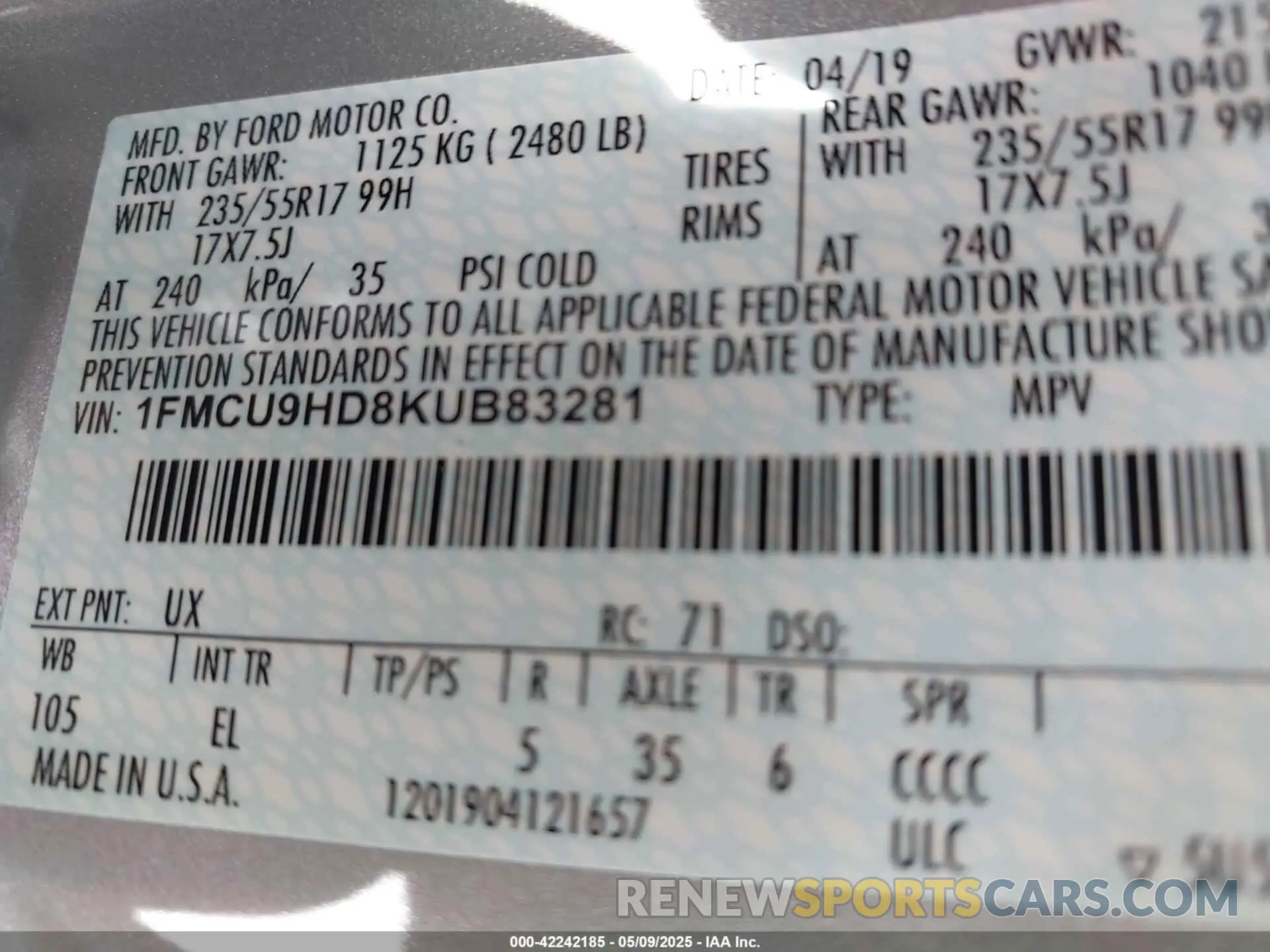 9 Photograph of a damaged car 1FMCU9HD8KUB83281 FORD ESCAPE 2019