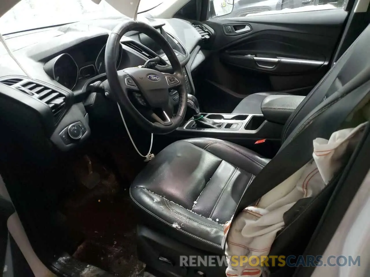 7 Photograph of a damaged car 1FMCU9HD8KUC42717 FORD ESCAPE 2019