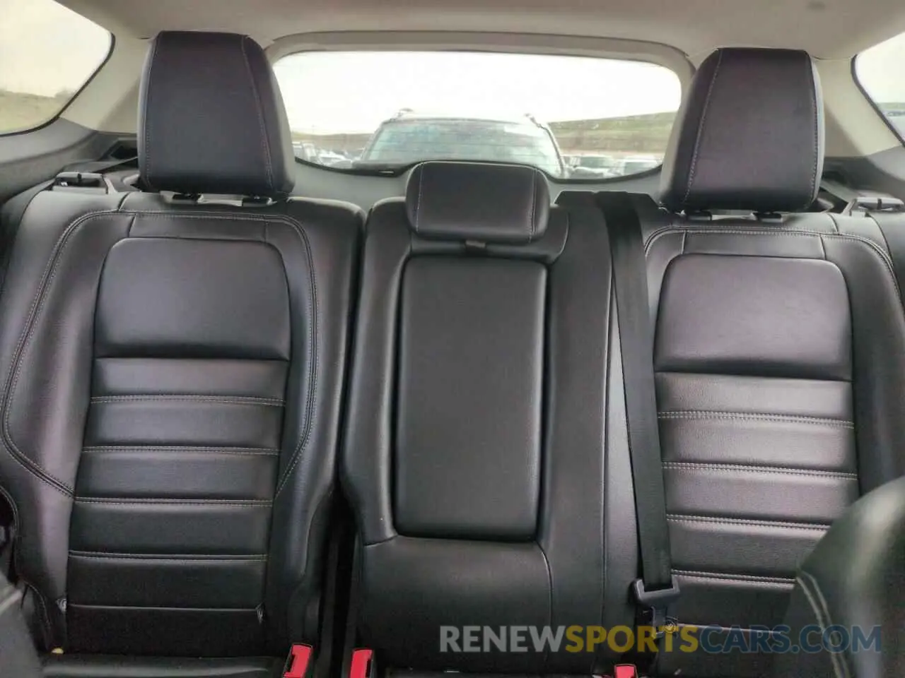 10 Photograph of a damaged car 1FMCU9HD9KUA05573 FORD ESCAPE 2019