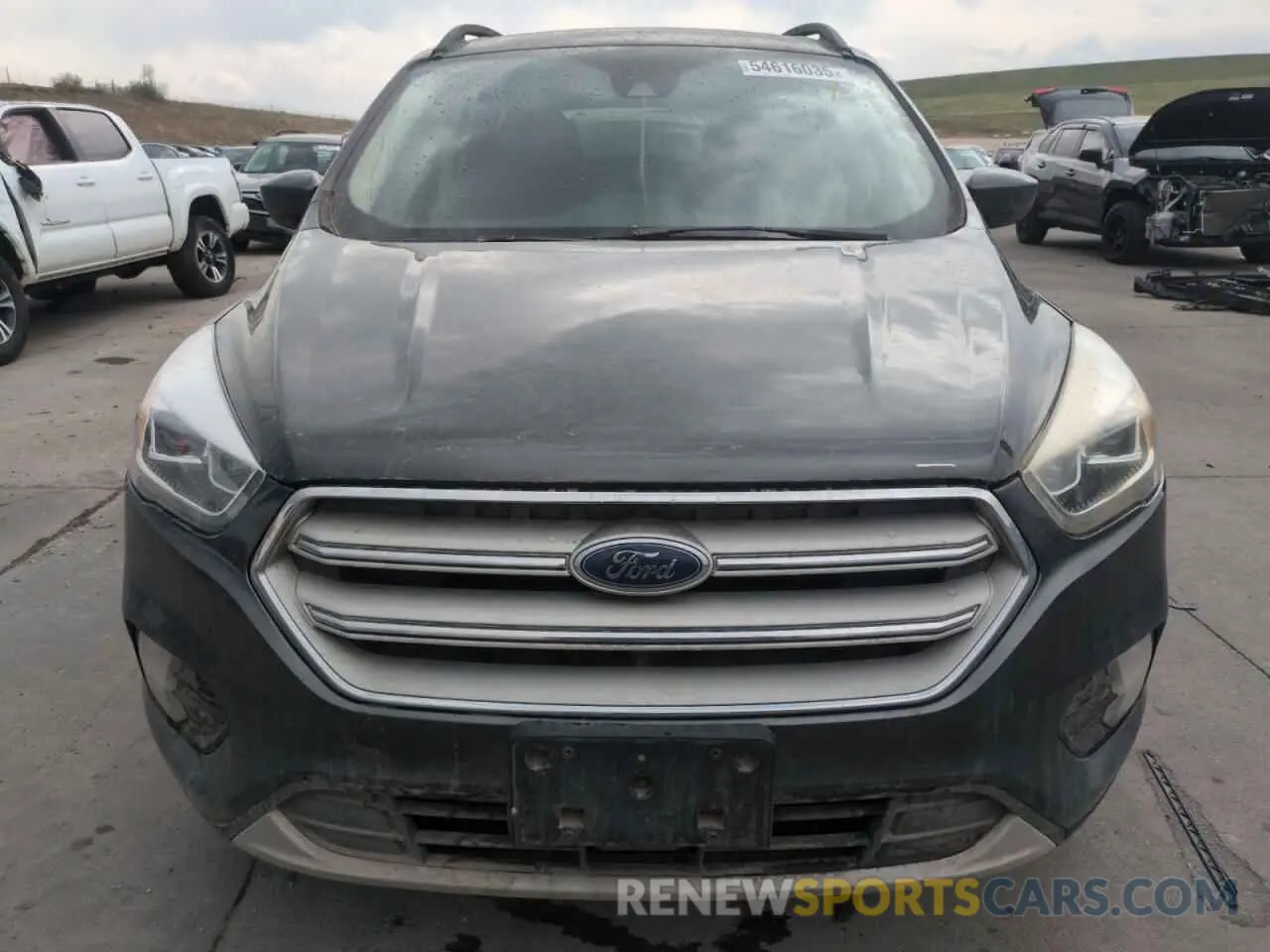 5 Photograph of a damaged car 1FMCU9HD9KUA05573 FORD ESCAPE 2019