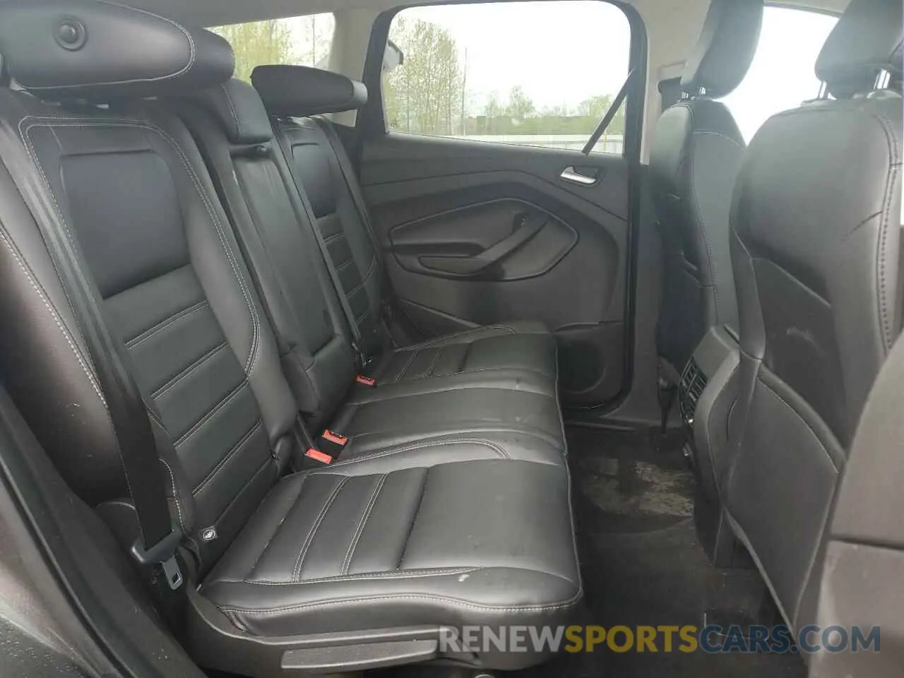 11 Photograph of a damaged car 1FMCU9HD9KUA06559 FORD ESCAPE 2019