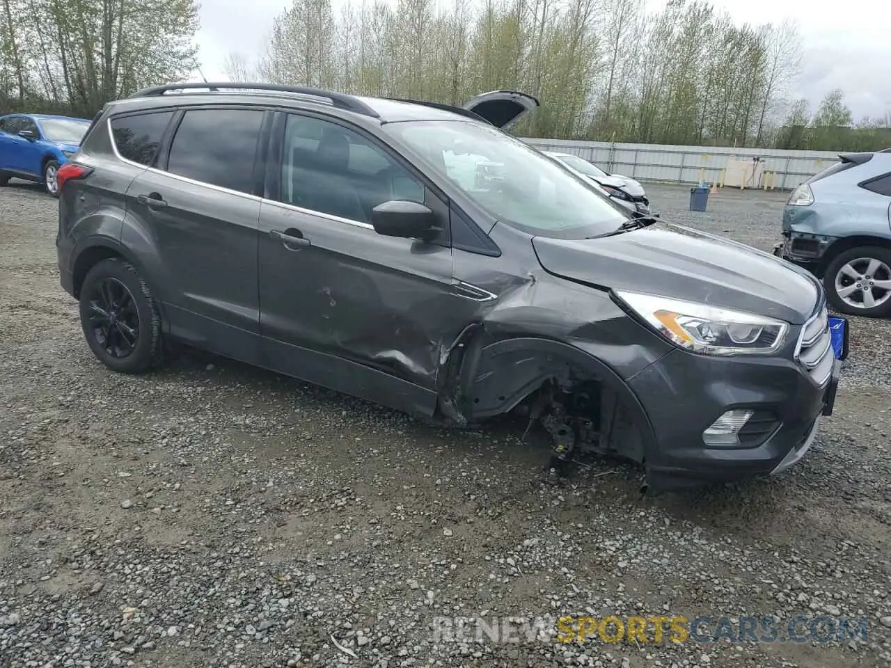 4 Photograph of a damaged car 1FMCU9HD9KUA06559 FORD ESCAPE 2019