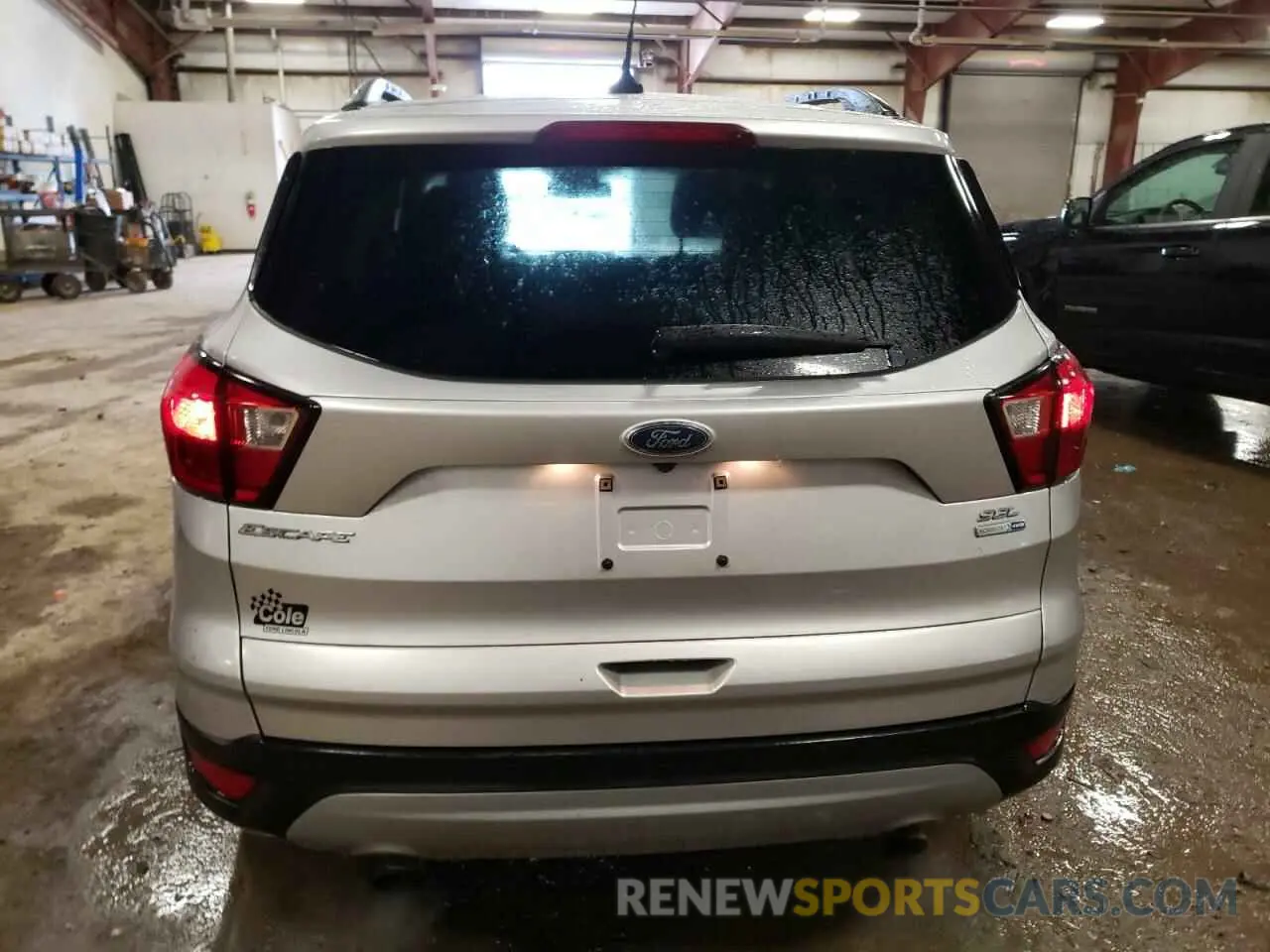 6 Photograph of a damaged car 1FMCU9HD9KUA46401 FORD ESCAPE 2019