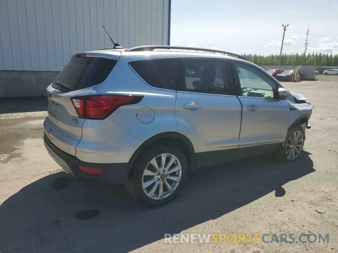 3 Photograph of a damaged car 1FMCU9HD9KUA56880 FORD ESCAPE 2019