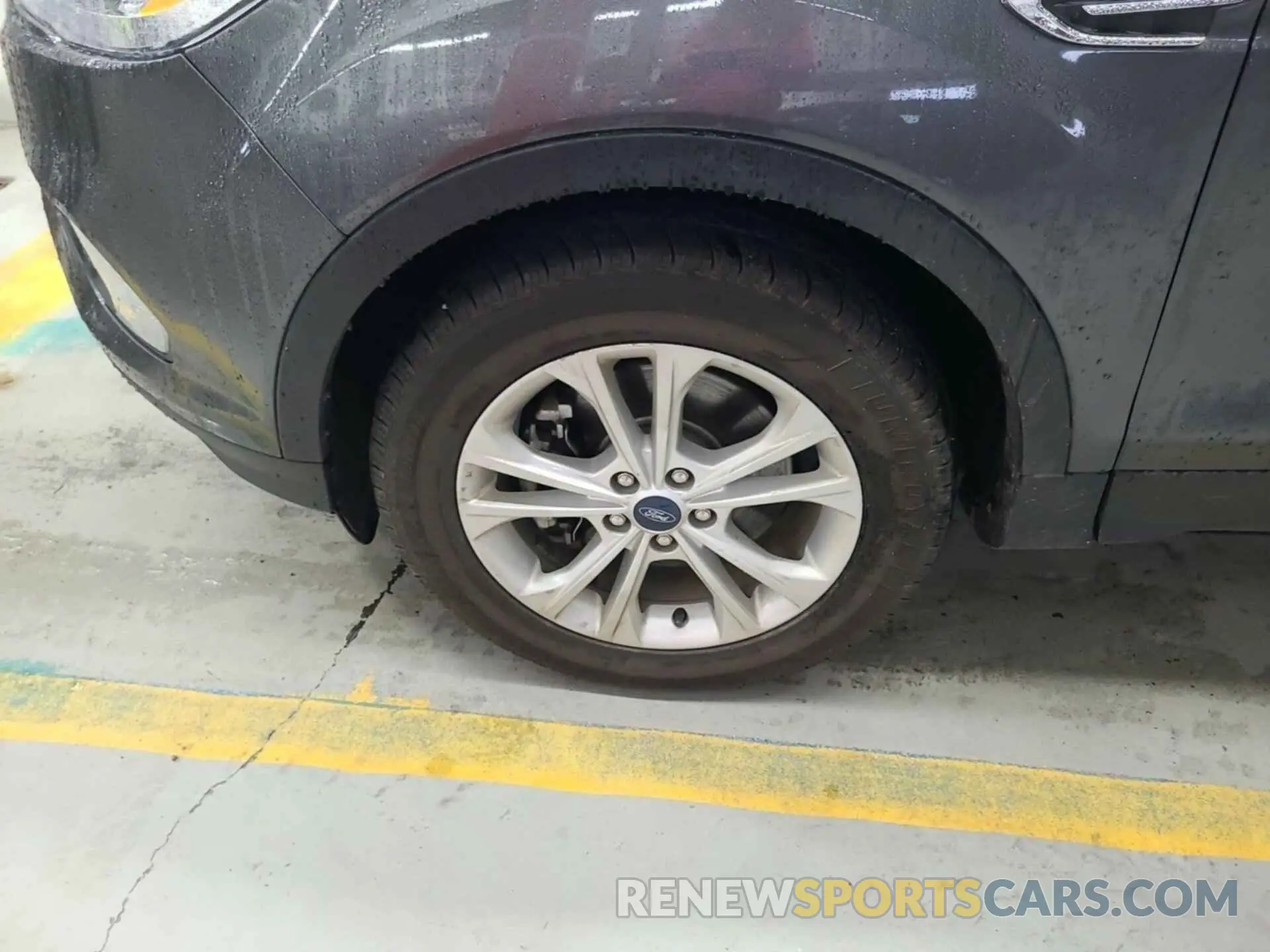 23 Photograph of a damaged car 1FMCU9HD9KUA65692 FORD ESCAPE 2019