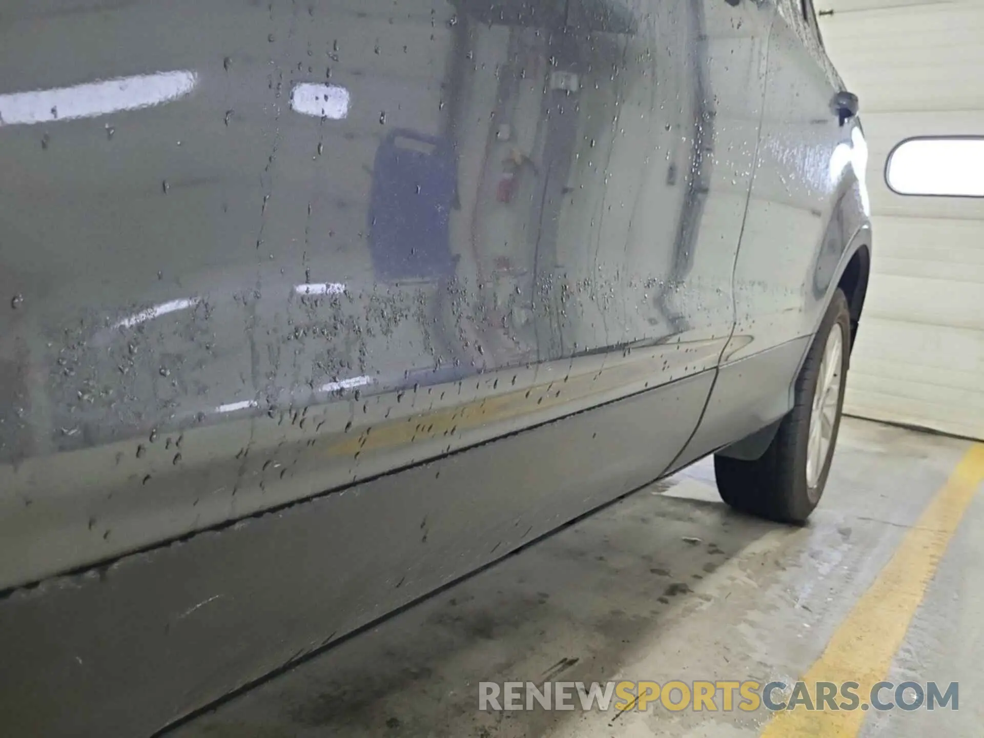 24 Photograph of a damaged car 1FMCU9HD9KUA65692 FORD ESCAPE 2019