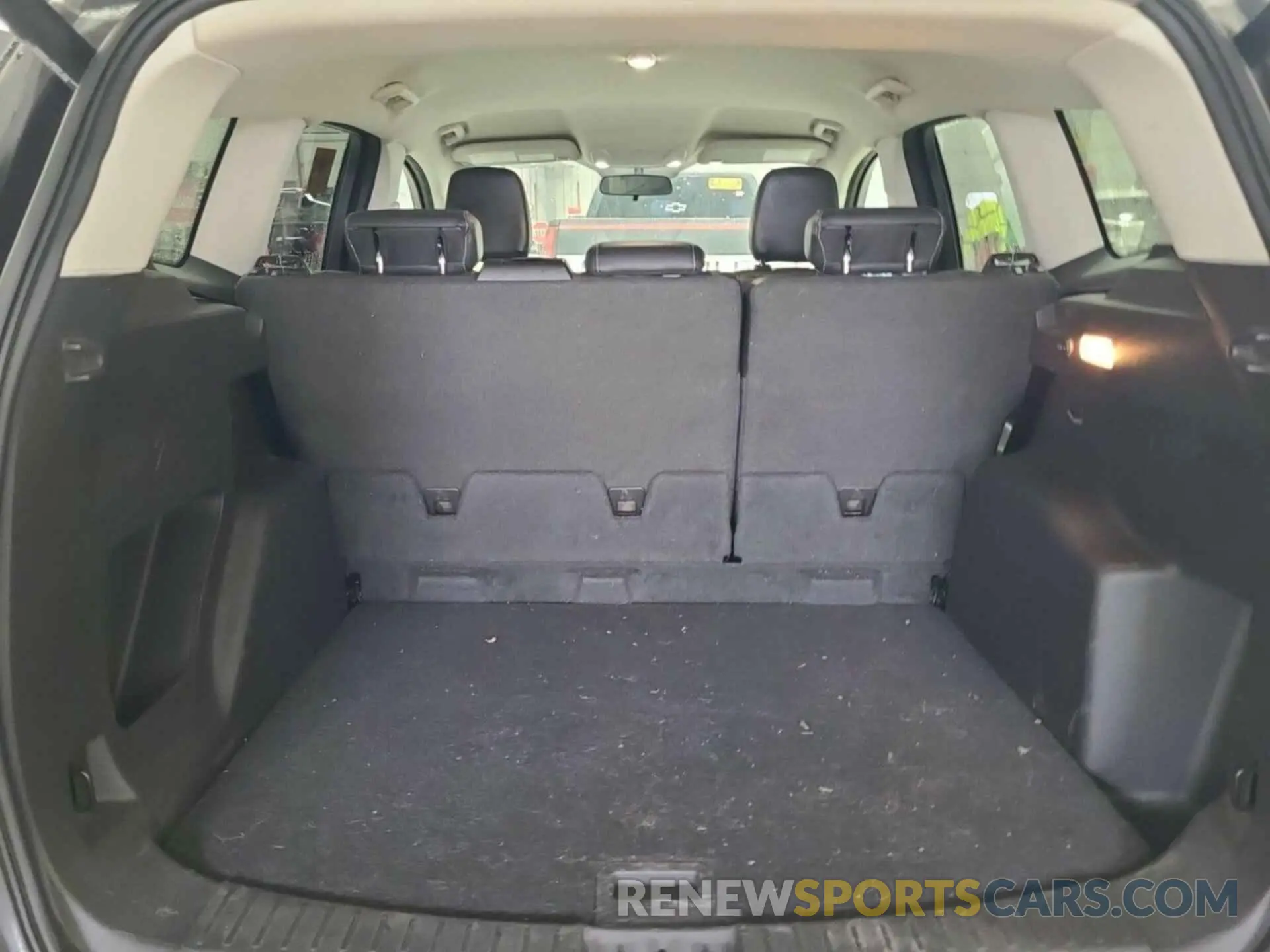 44 Photograph of a damaged car 1FMCU9HD9KUA65692 FORD ESCAPE 2019