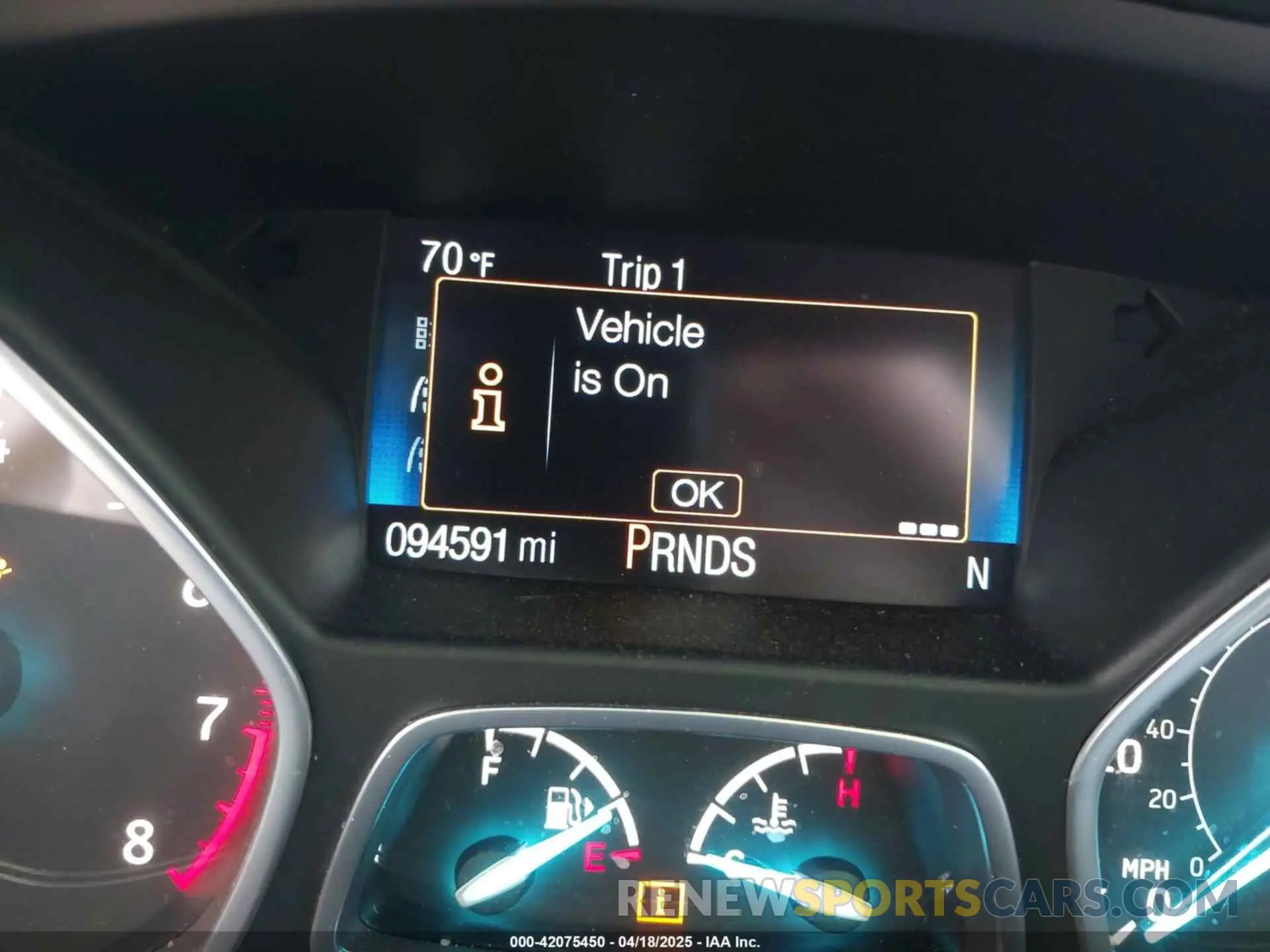 15 Photograph of a damaged car 1FMCU9HD9KUB14177 FORD ESCAPE 2019