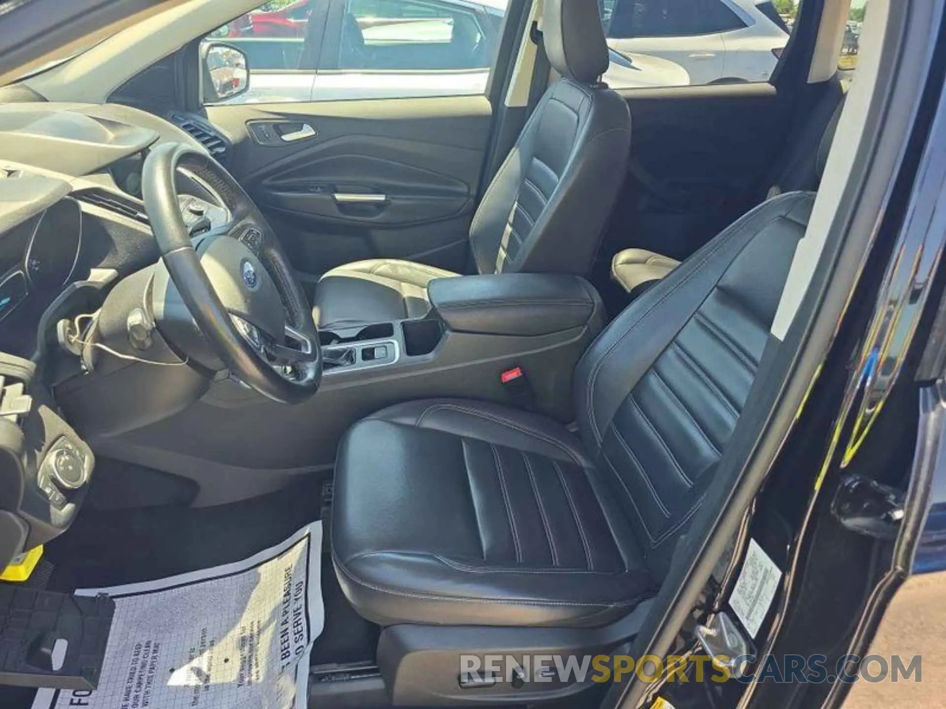 7 Photograph of a damaged car 1FMCU9HD9KUB15782 FORD ESCAPE 2019