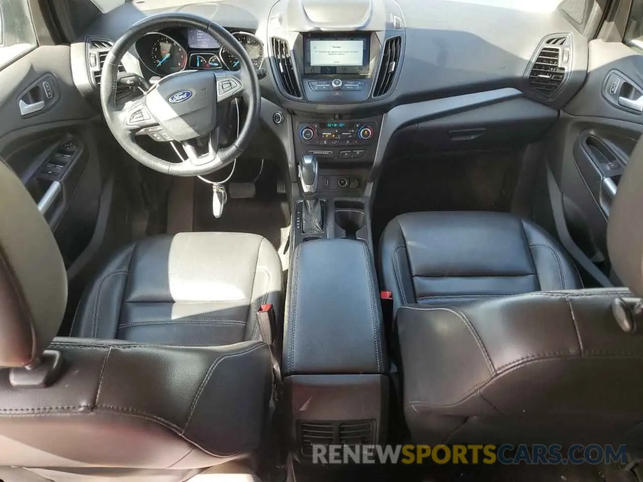 8 Photograph of a damaged car 1FMCU9HD9KUB62231 FORD ESCAPE 2019