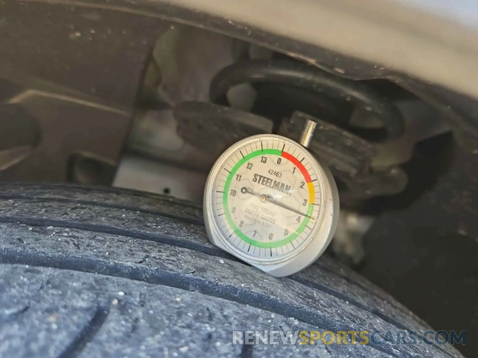 13 Photograph of a damaged car 1FMCU9HD9KUB65677 FORD ESCAPE 2019