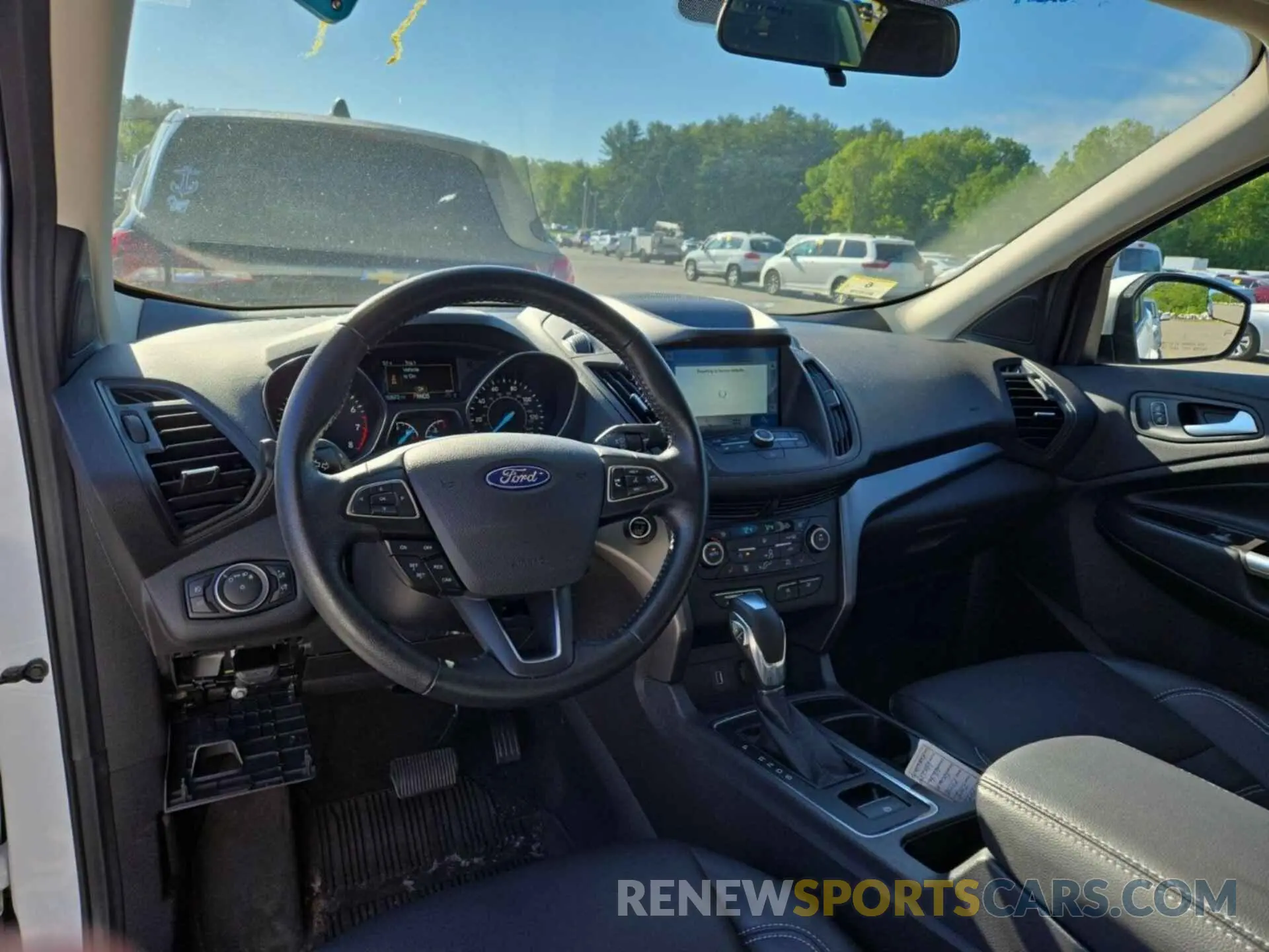 15 Photograph of a damaged car 1FMCU9HD9KUB65677 FORD ESCAPE 2019