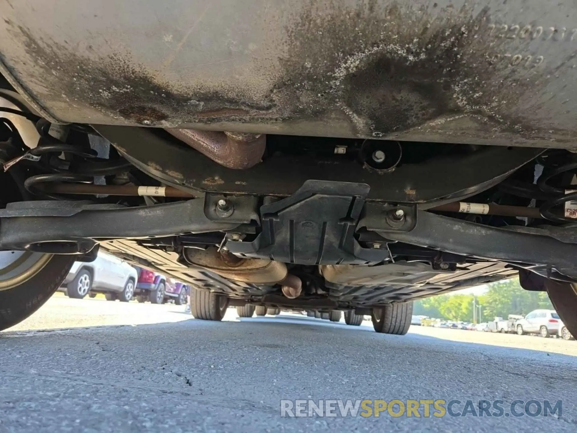 16 Photograph of a damaged car 1FMCU9HD9KUB65677 FORD ESCAPE 2019