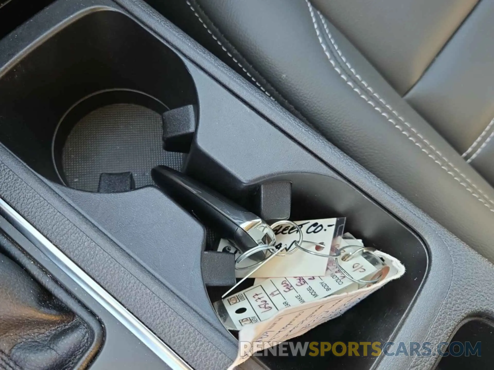 2 Photograph of a damaged car 1FMCU9HD9KUB65677 FORD ESCAPE 2019
