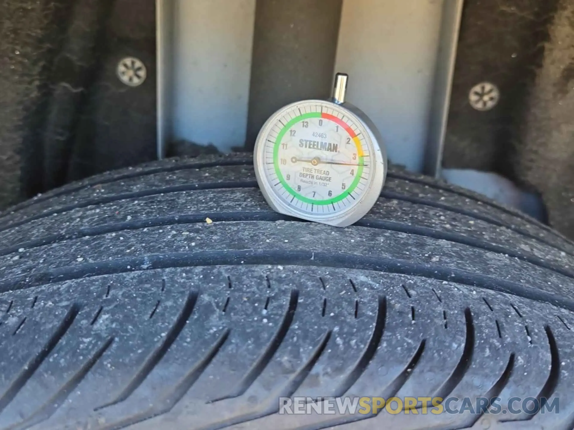 3 Photograph of a damaged car 1FMCU9HD9KUB65677 FORD ESCAPE 2019