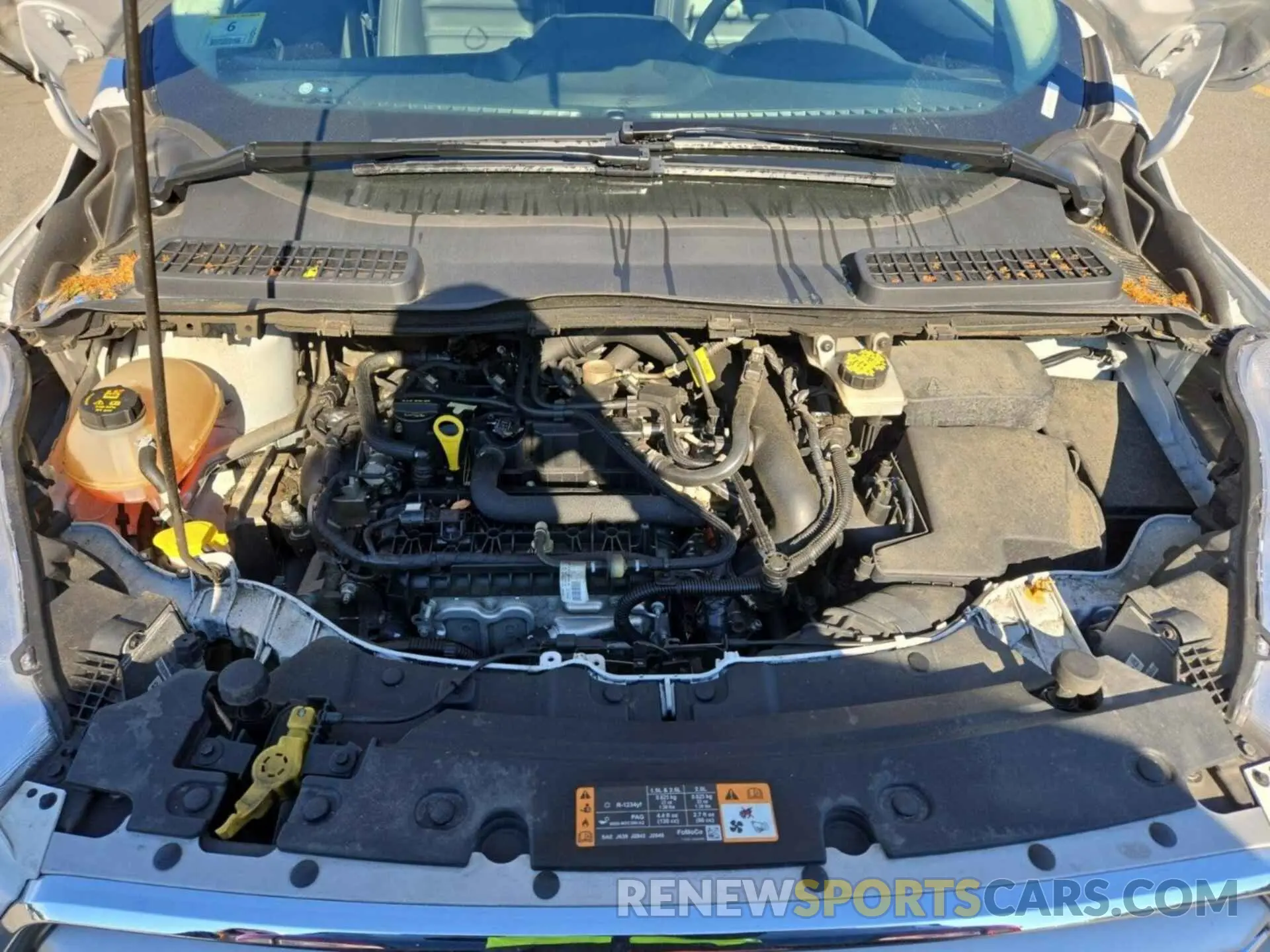 4 Photograph of a damaged car 1FMCU9HD9KUB65677 FORD ESCAPE 2019