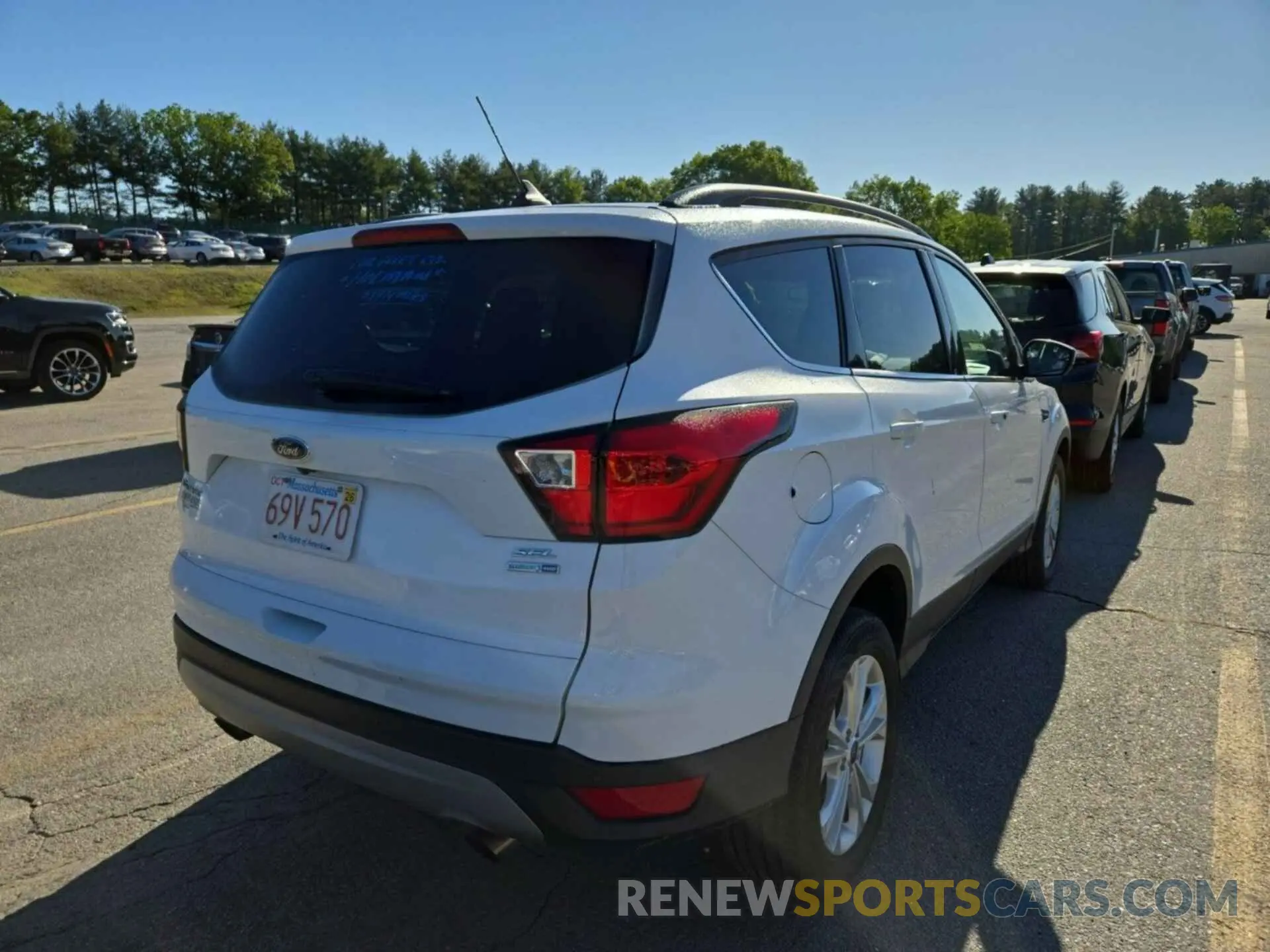 7 Photograph of a damaged car 1FMCU9HD9KUB65677 FORD ESCAPE 2019