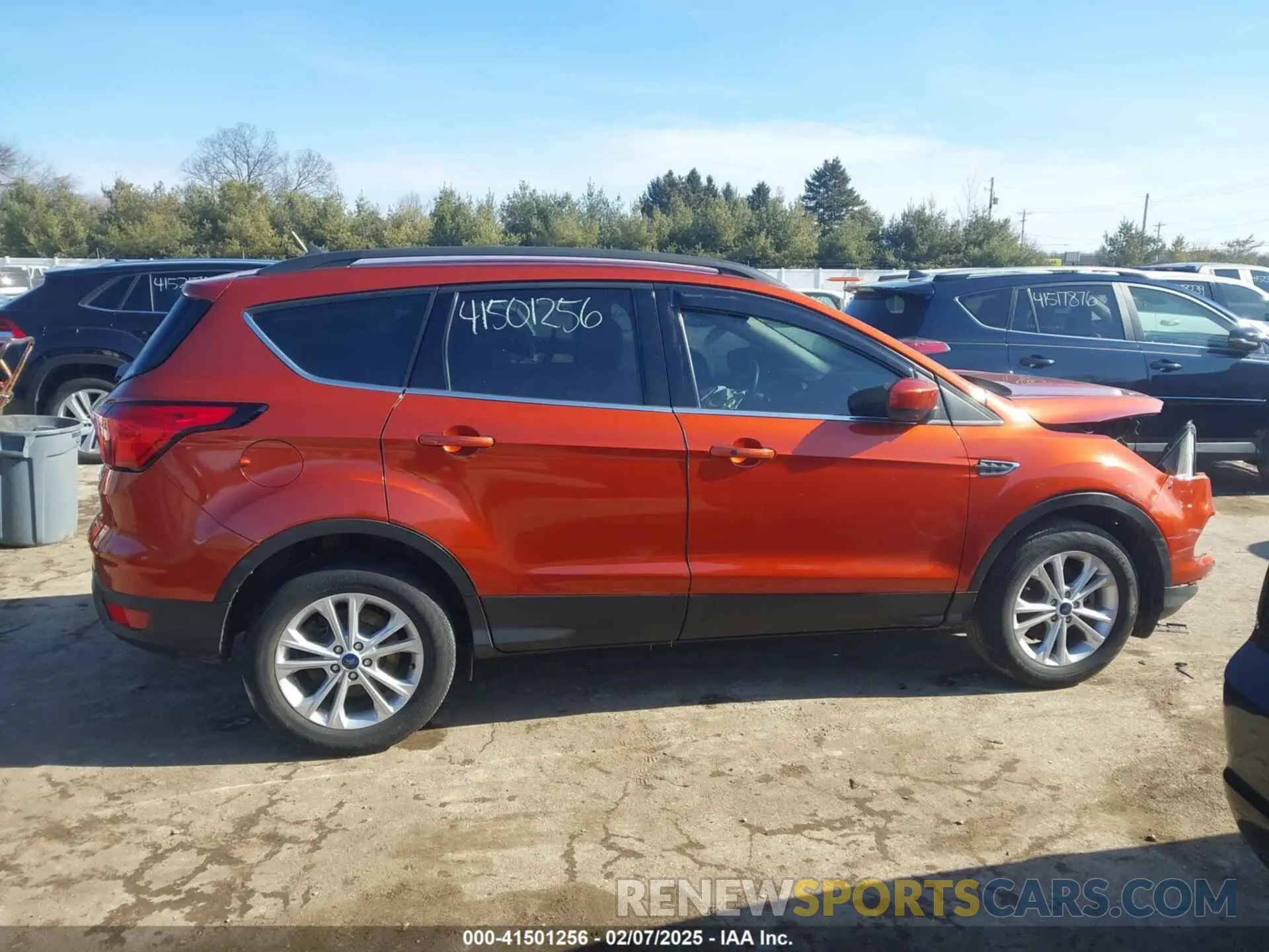 14 Photograph of a damaged car 1FMCU9HD9KUC01755 FORD ESCAPE 2019