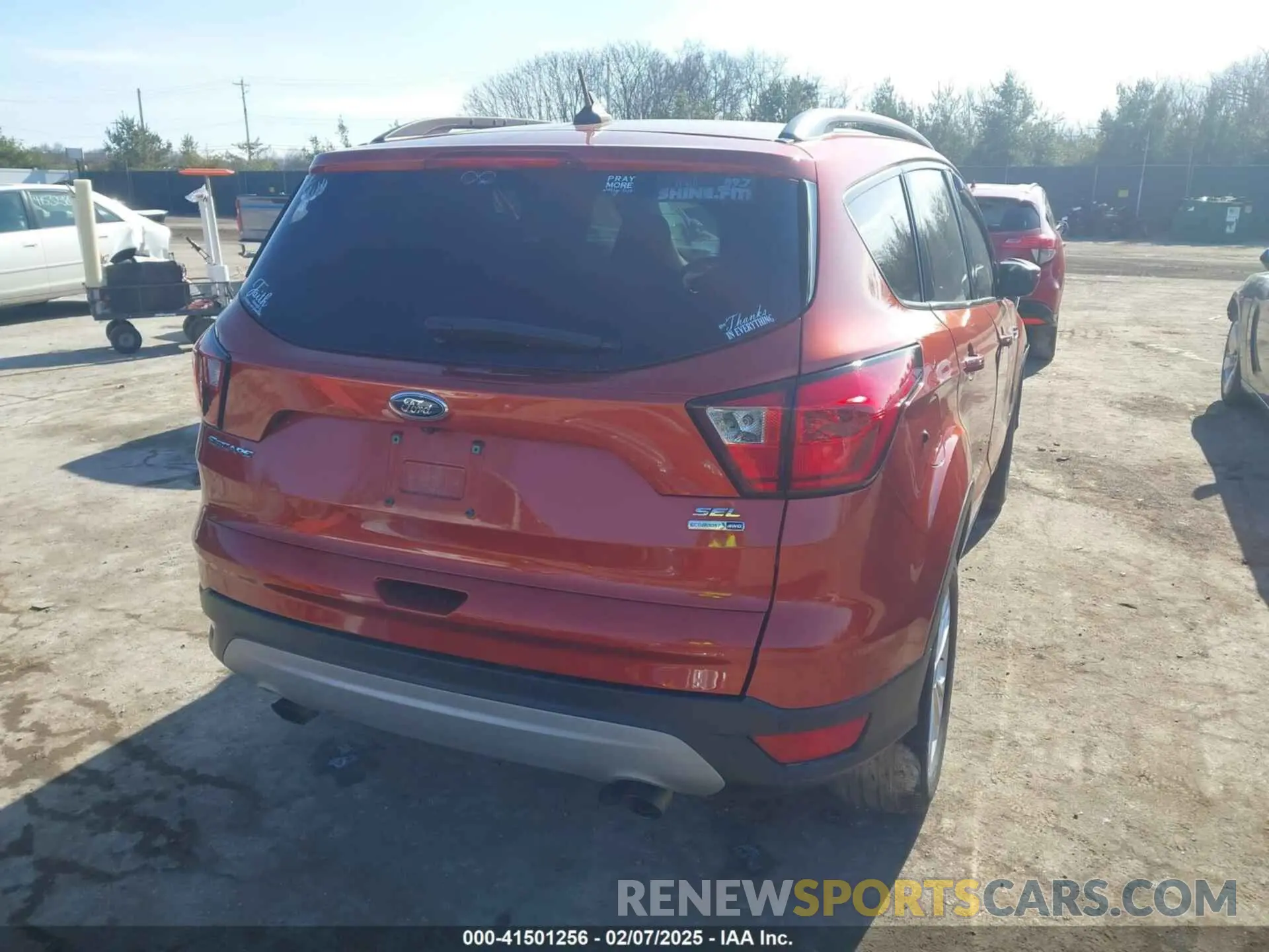 4 Photograph of a damaged car 1FMCU9HD9KUC01755 FORD ESCAPE 2019