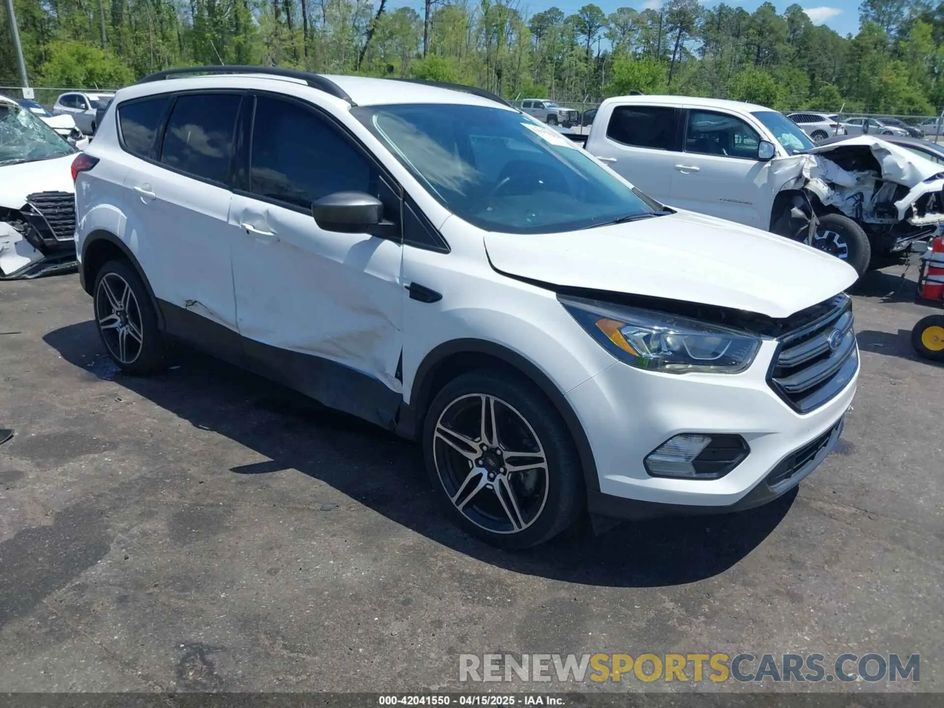 1 Photograph of a damaged car 1FMCU9HD9KUC56674 FORD ESCAPE 2019