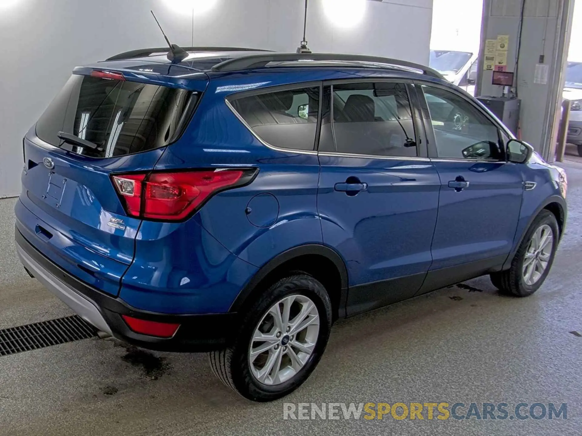 16 Photograph of a damaged car 1FMCU9HDXKUA65619 FORD ESCAPE 2019