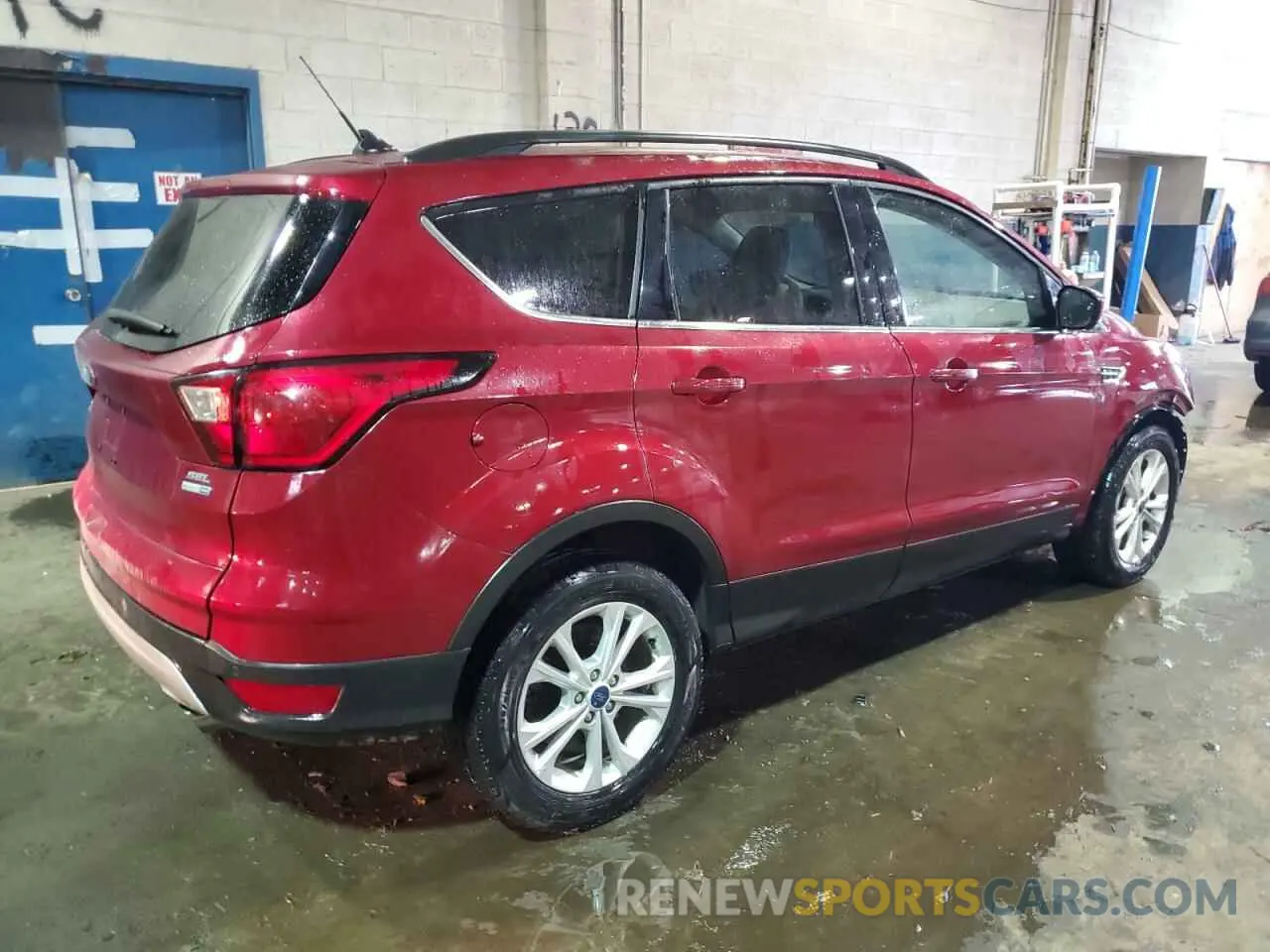 3 Photograph of a damaged car 1FMCU9HDXKUA81996 FORD ESCAPE 2019
