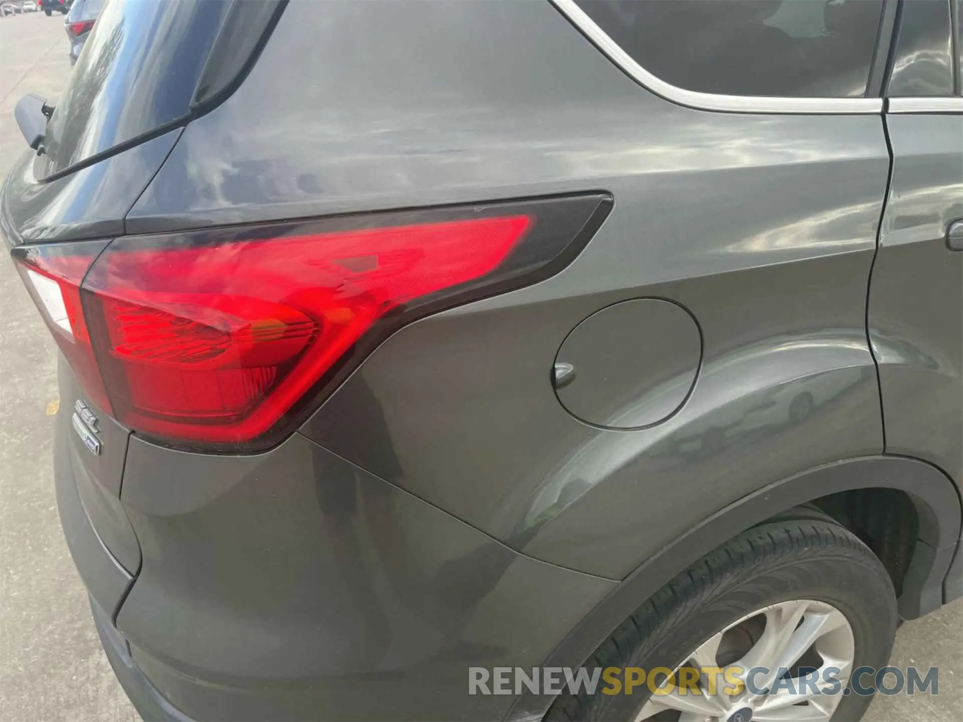 11 Photograph of a damaged car 1FMCU9HDXKUC07578 FORD ESCAPE 2019