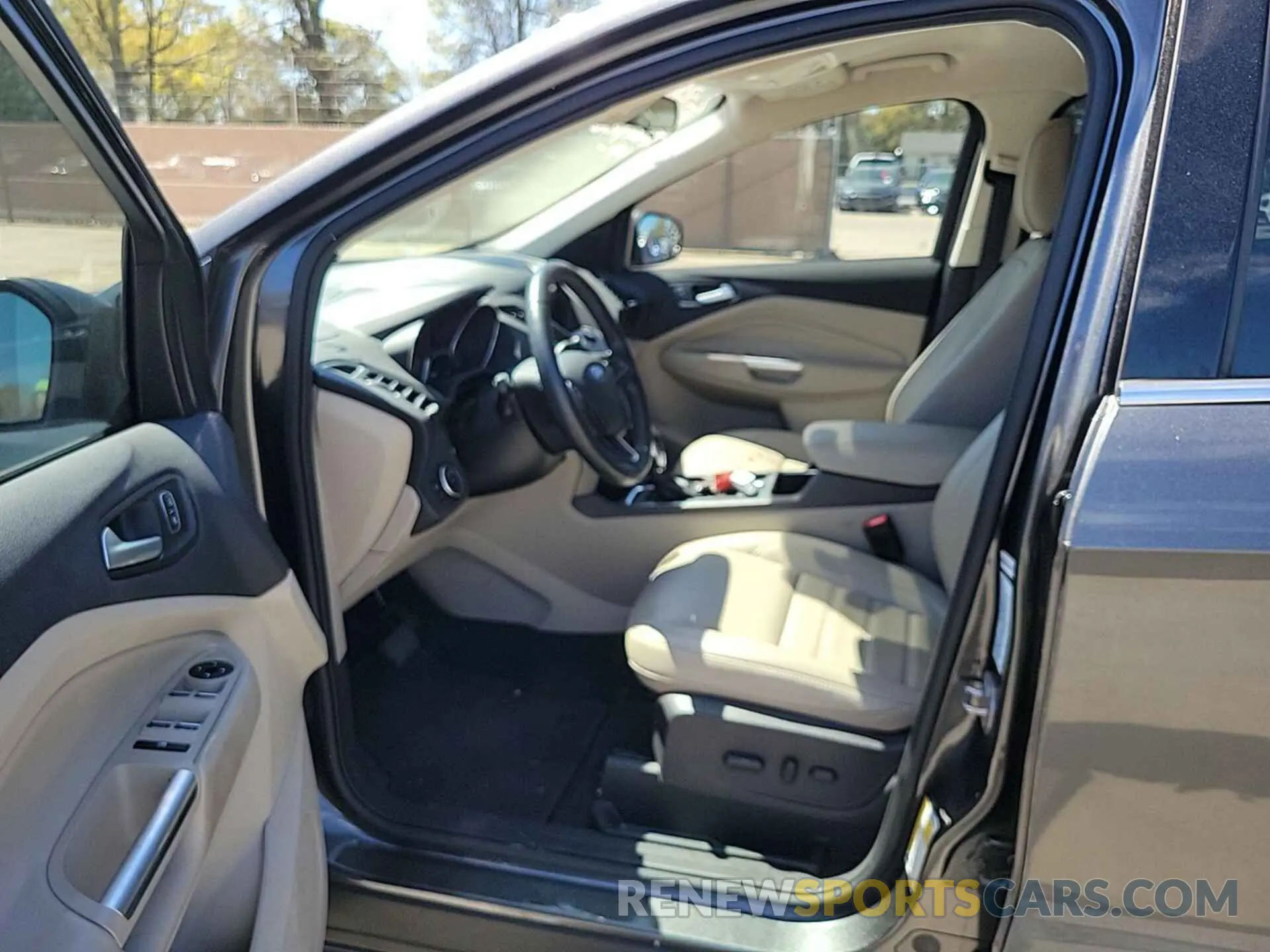 2 Photograph of a damaged car 1FMCU9HDXKUC07578 FORD ESCAPE 2019