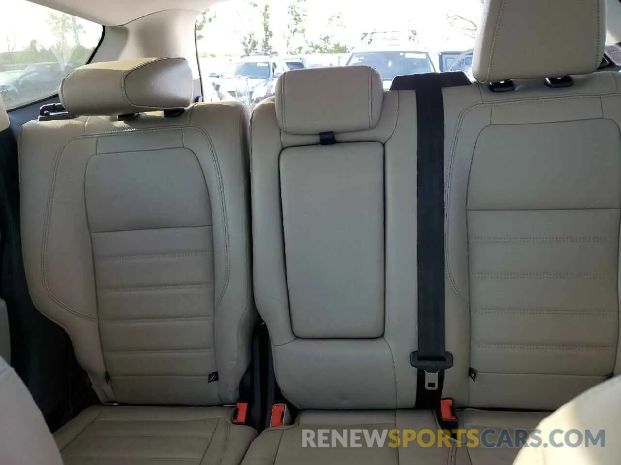 10 Photograph of a damaged car 1FMCU9J90KUA75324 FORD ESCAPE 2019