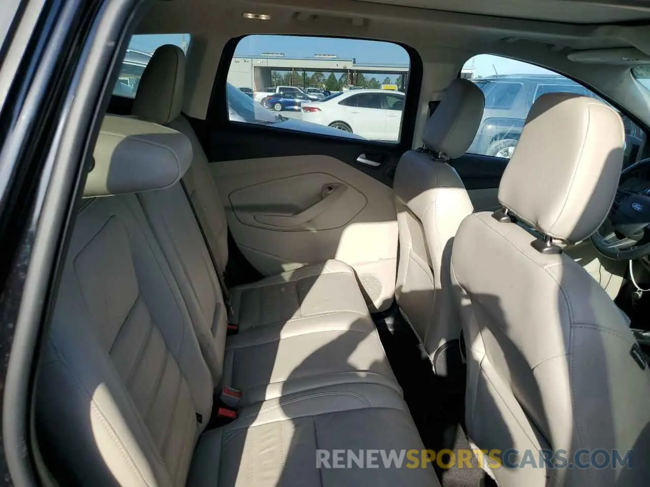 11 Photograph of a damaged car 1FMCU9J90KUA75324 FORD ESCAPE 2019
