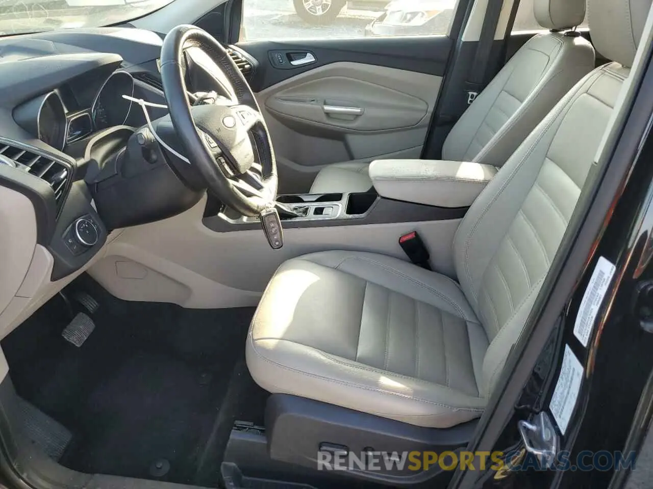 7 Photograph of a damaged car 1FMCU9J90KUA75324 FORD ESCAPE 2019