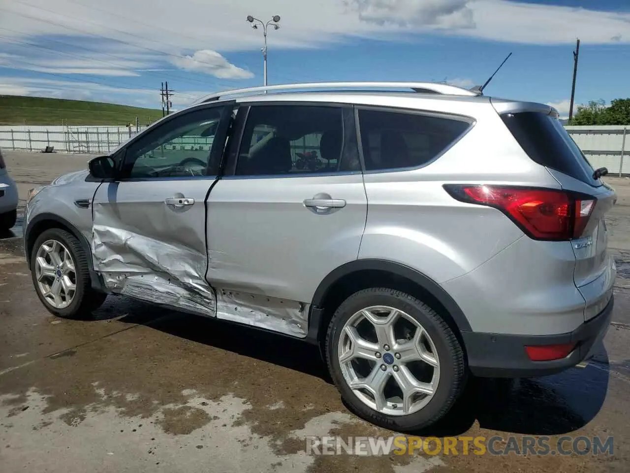 2 Photograph of a damaged car 1FMCU9J90KUB85595 FORD ESCAPE 2019