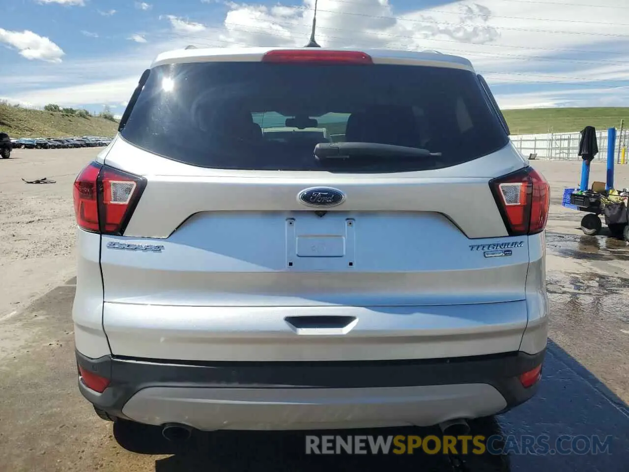 6 Photograph of a damaged car 1FMCU9J90KUB85595 FORD ESCAPE 2019