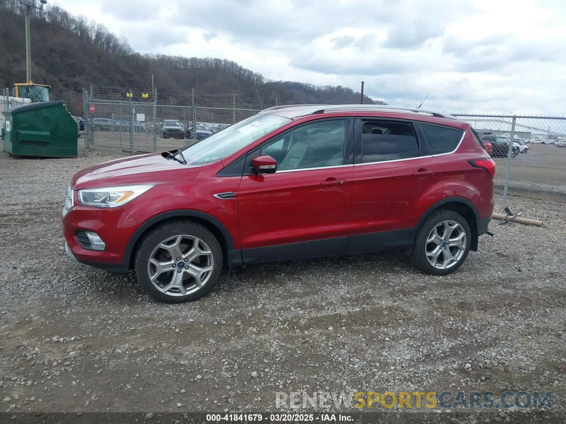 15 Photograph of a damaged car 1FMCU9J90KUC33371 FORD ESCAPE 2019