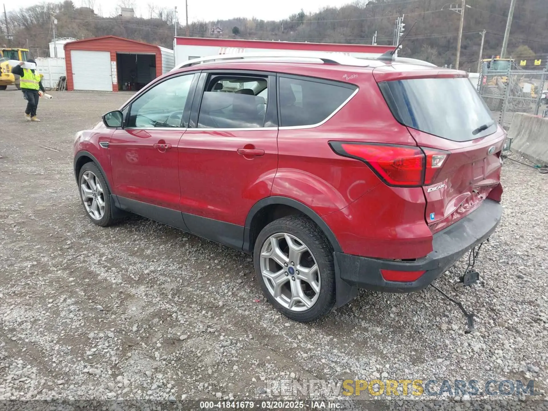 3 Photograph of a damaged car 1FMCU9J90KUC33371 FORD ESCAPE 2019