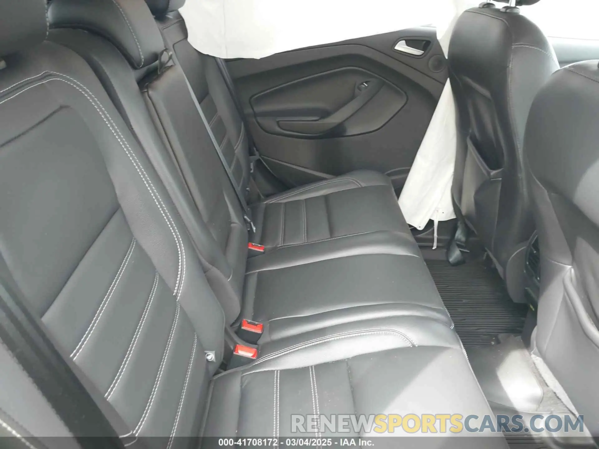 8 Photograph of a damaged car 1FMCU9J91KUA91323 FORD ESCAPE 2019