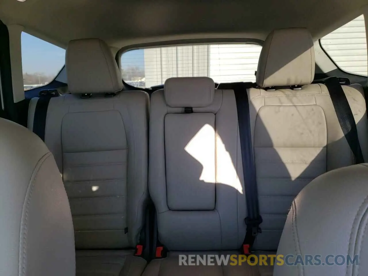 10 Photograph of a damaged car 1FMCU9J91KUB57787 FORD ESCAPE 2019