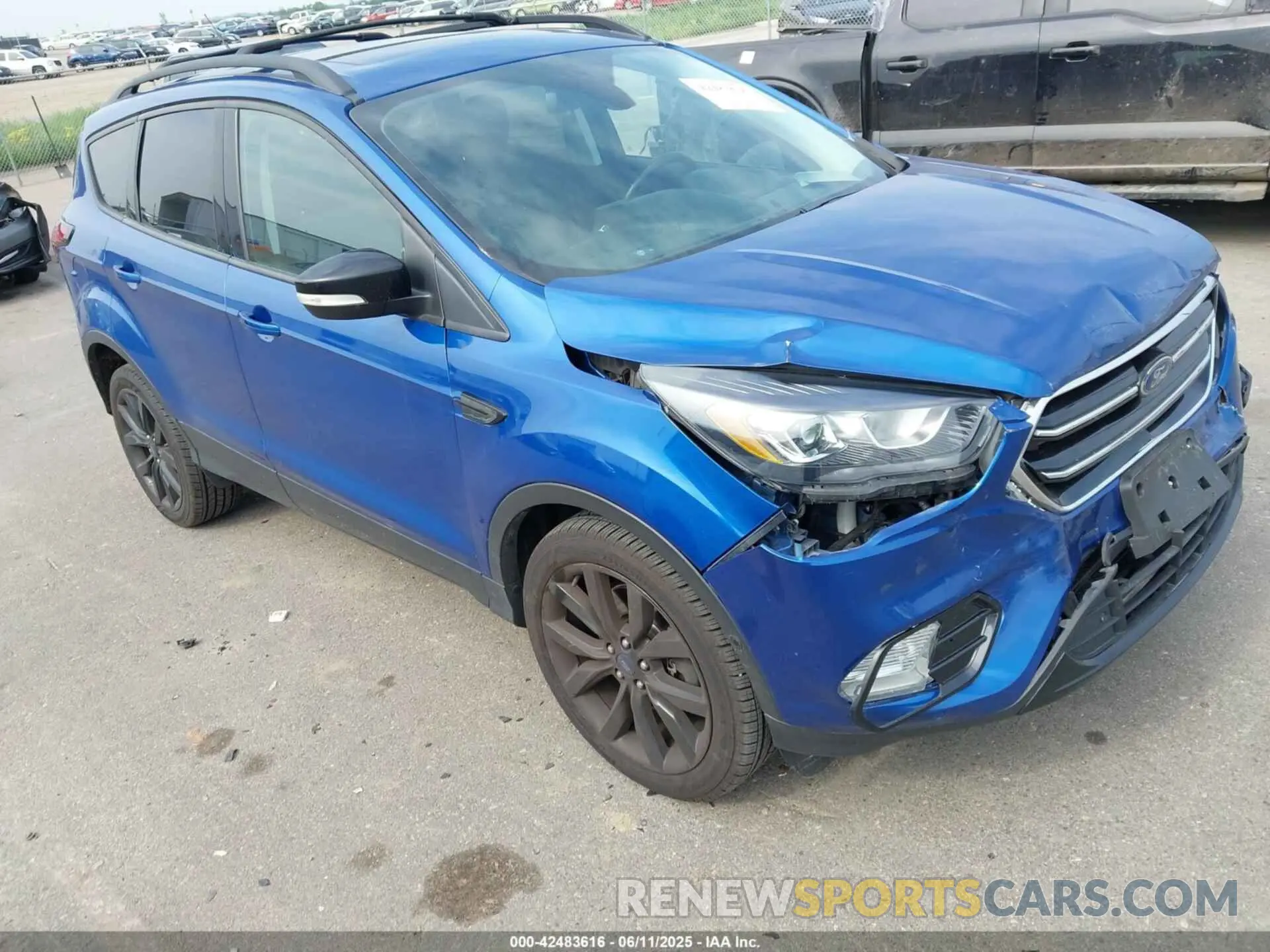 1 Photograph of a damaged car 1FMCU9J91KUB71303 FORD ESCAPE 2019
