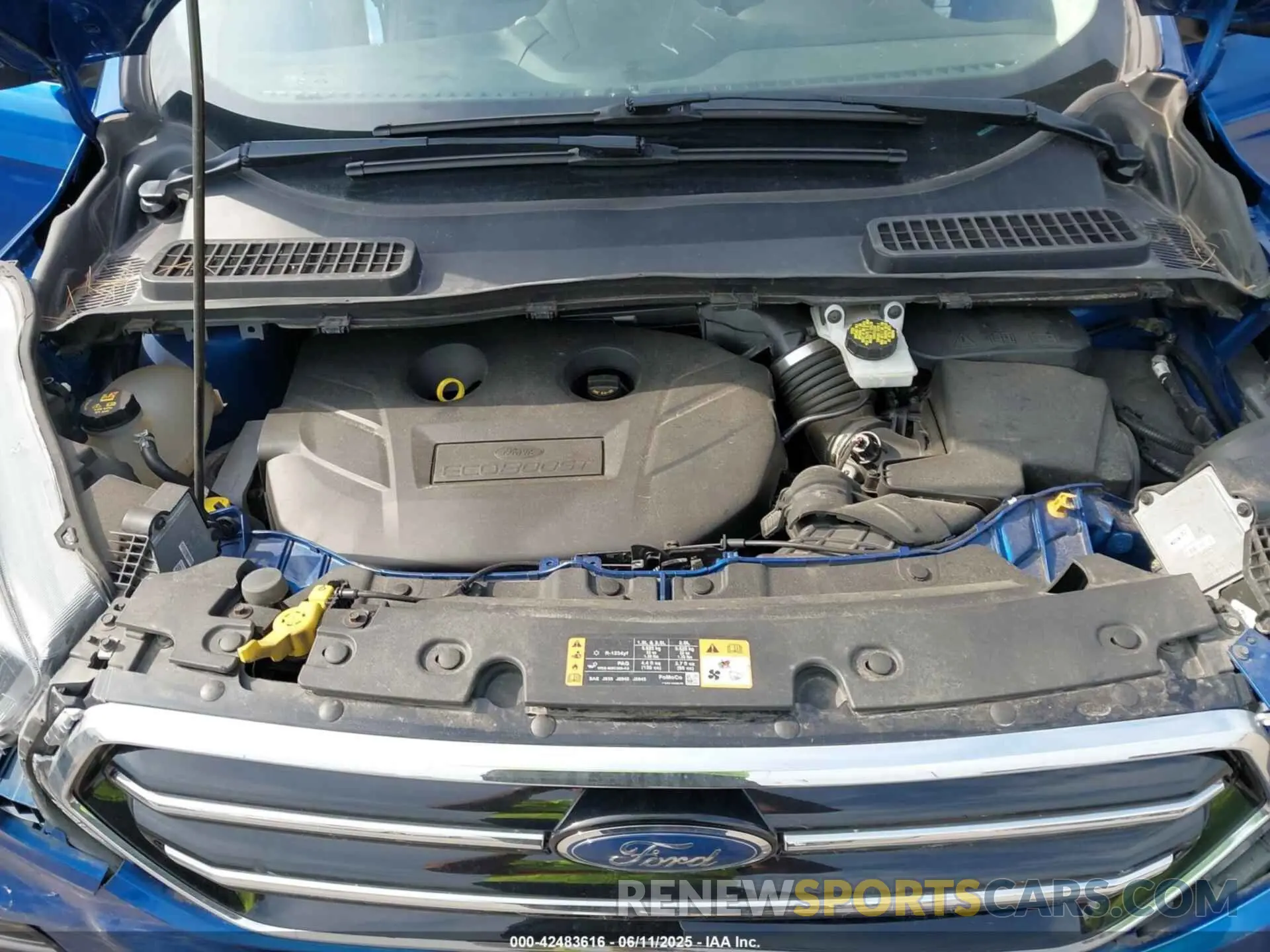 10 Photograph of a damaged car 1FMCU9J91KUB71303 FORD ESCAPE 2019