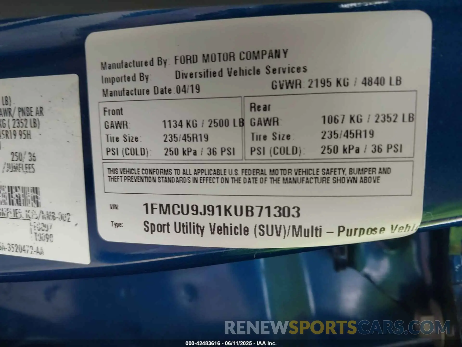 9 Photograph of a damaged car 1FMCU9J91KUB71303 FORD ESCAPE 2019