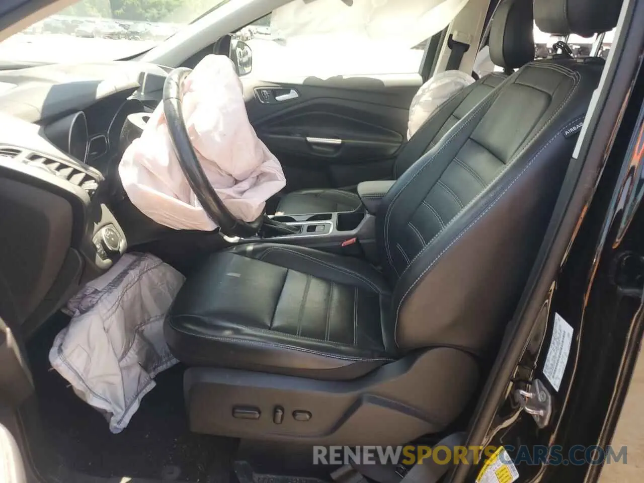 7 Photograph of a damaged car 1FMCU9J91KUC57176 FORD ESCAPE 2019