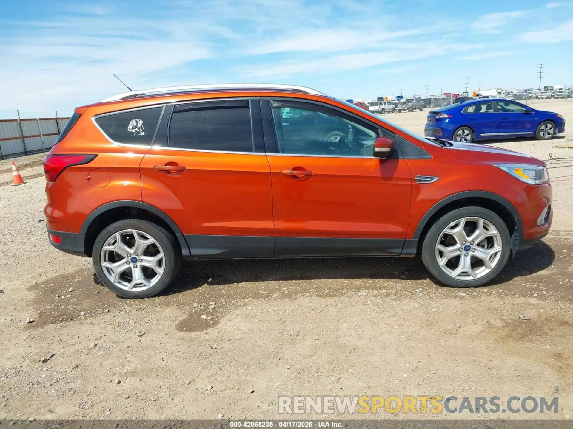 13 Photograph of a damaged car 1FMCU9J92KUB28895 FORD ESCAPE 2019