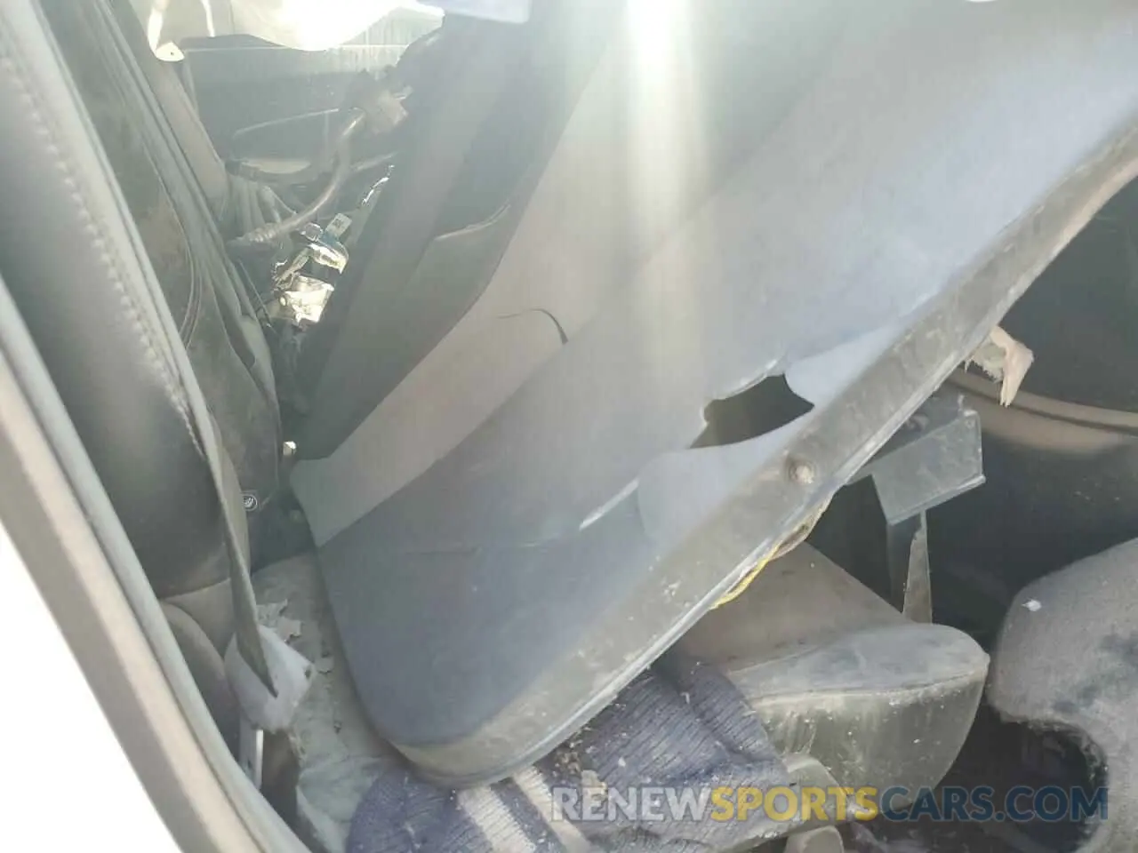 11 Photograph of a damaged car 1FMCU9J93KUB60965 FORD ESCAPE 2019