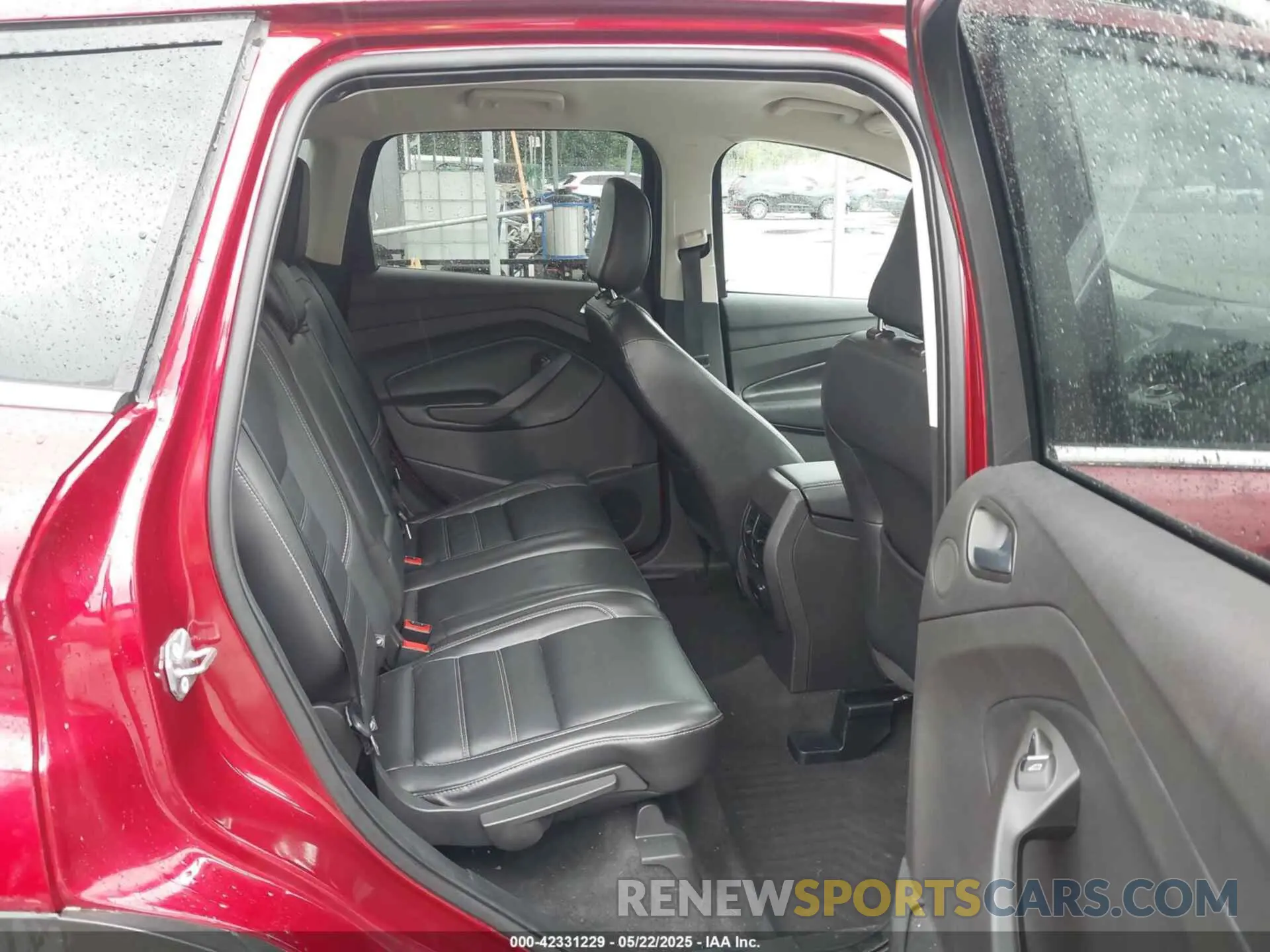 8 Photograph of a damaged car 1FMCU9J93KUC21330 FORD ESCAPE 2019