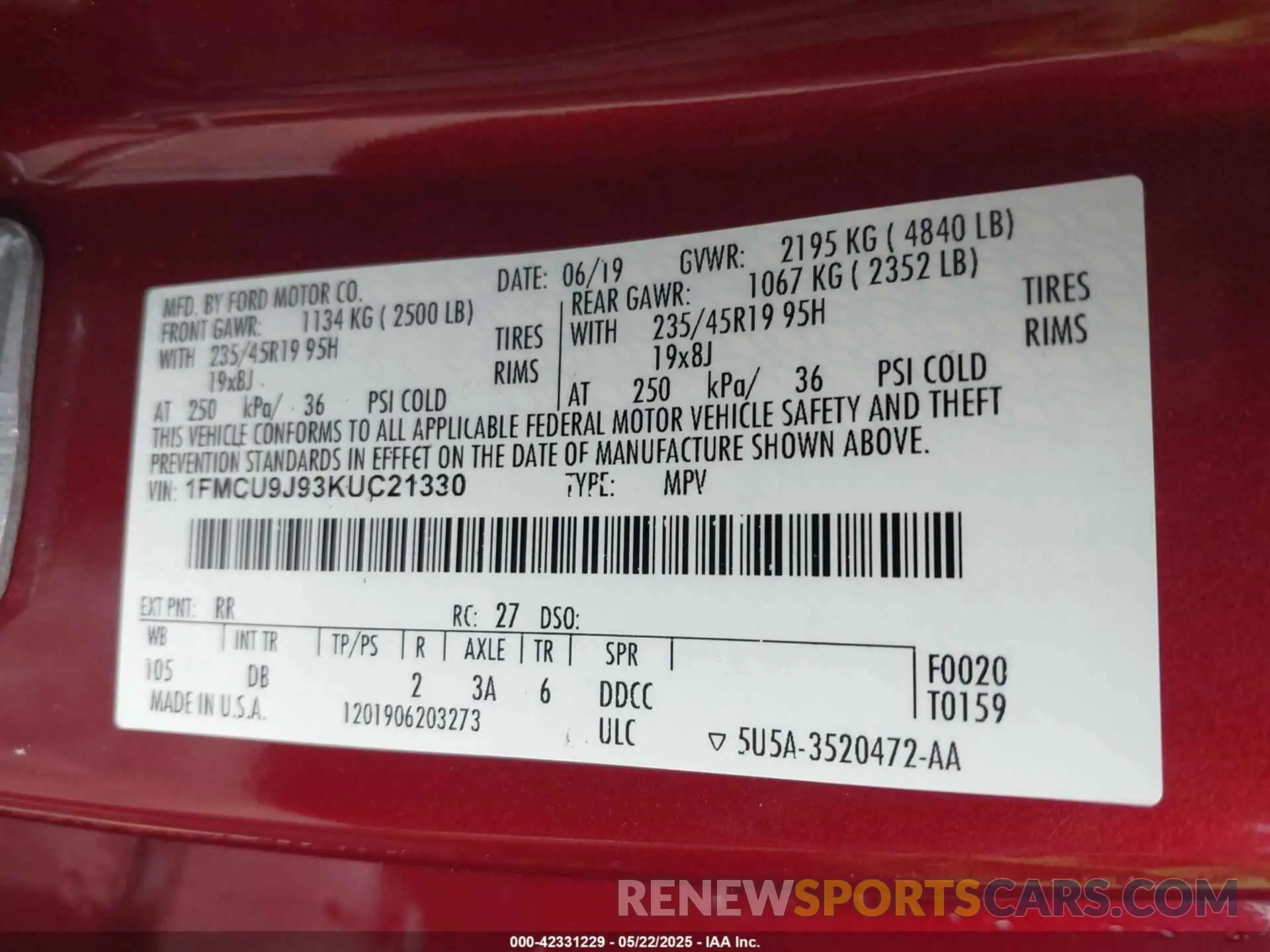 9 Photograph of a damaged car 1FMCU9J93KUC21330 FORD ESCAPE 2019