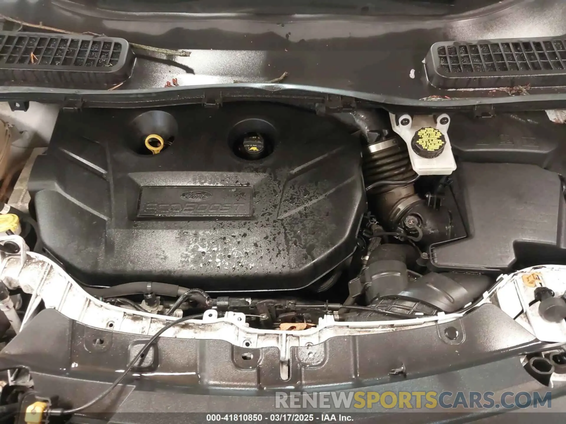 10 Photograph of a damaged car 1FMCU9J94KUA28247 FORD ESCAPE 2019
